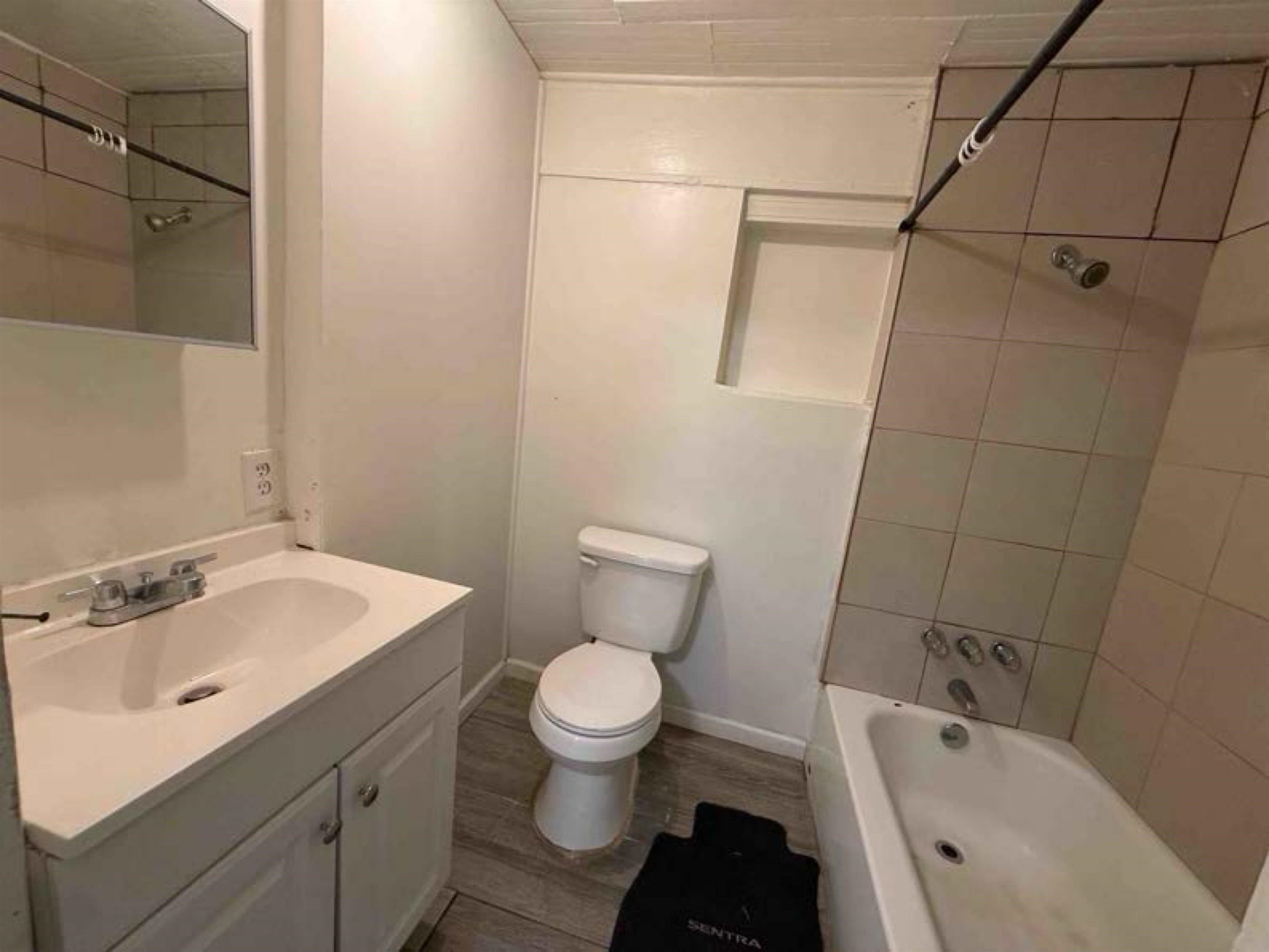 1108 N Holmes St N Property Photo 4