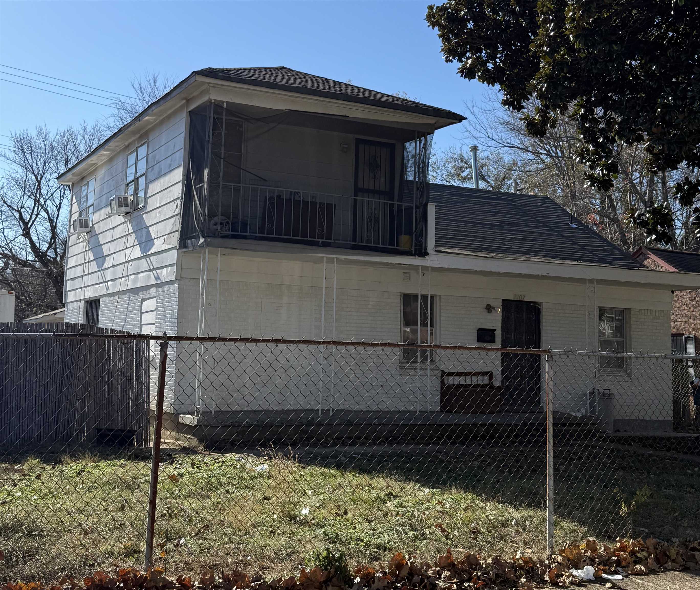 2107 Worthington Cir Property Photo 1