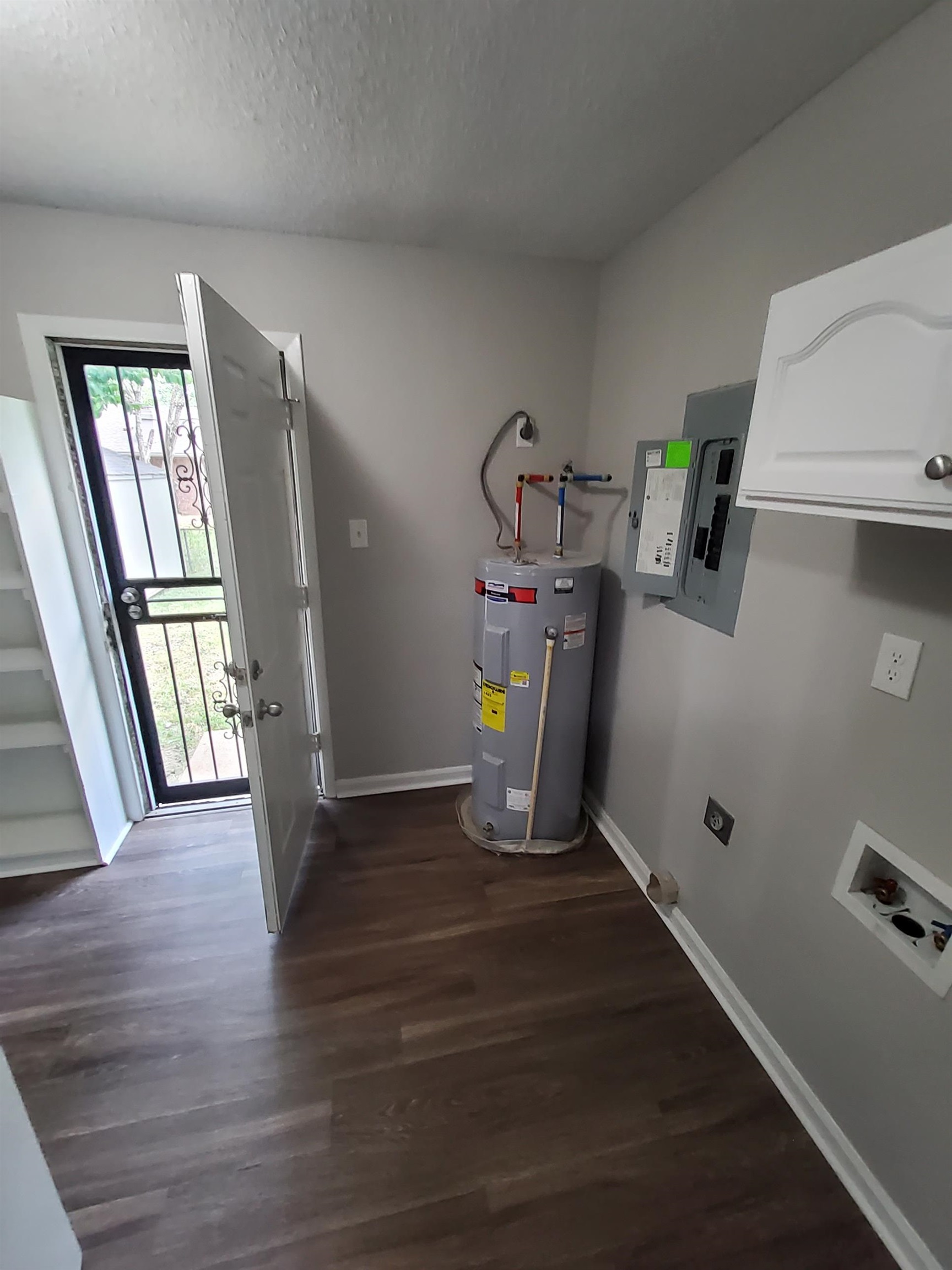 3868 Jasmine Dr Property Photo 2