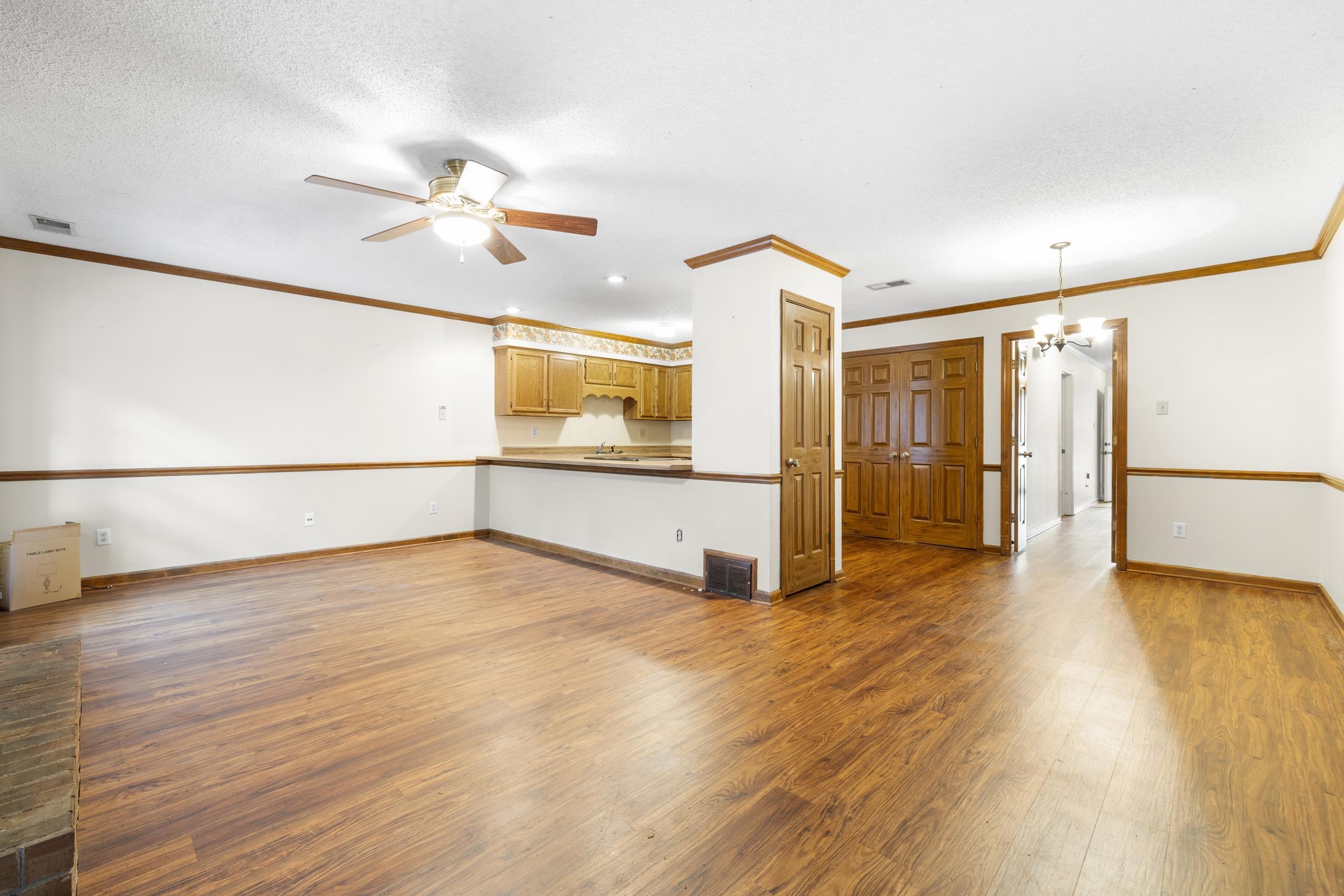 5951 Blakeview Dr Property Photo 6