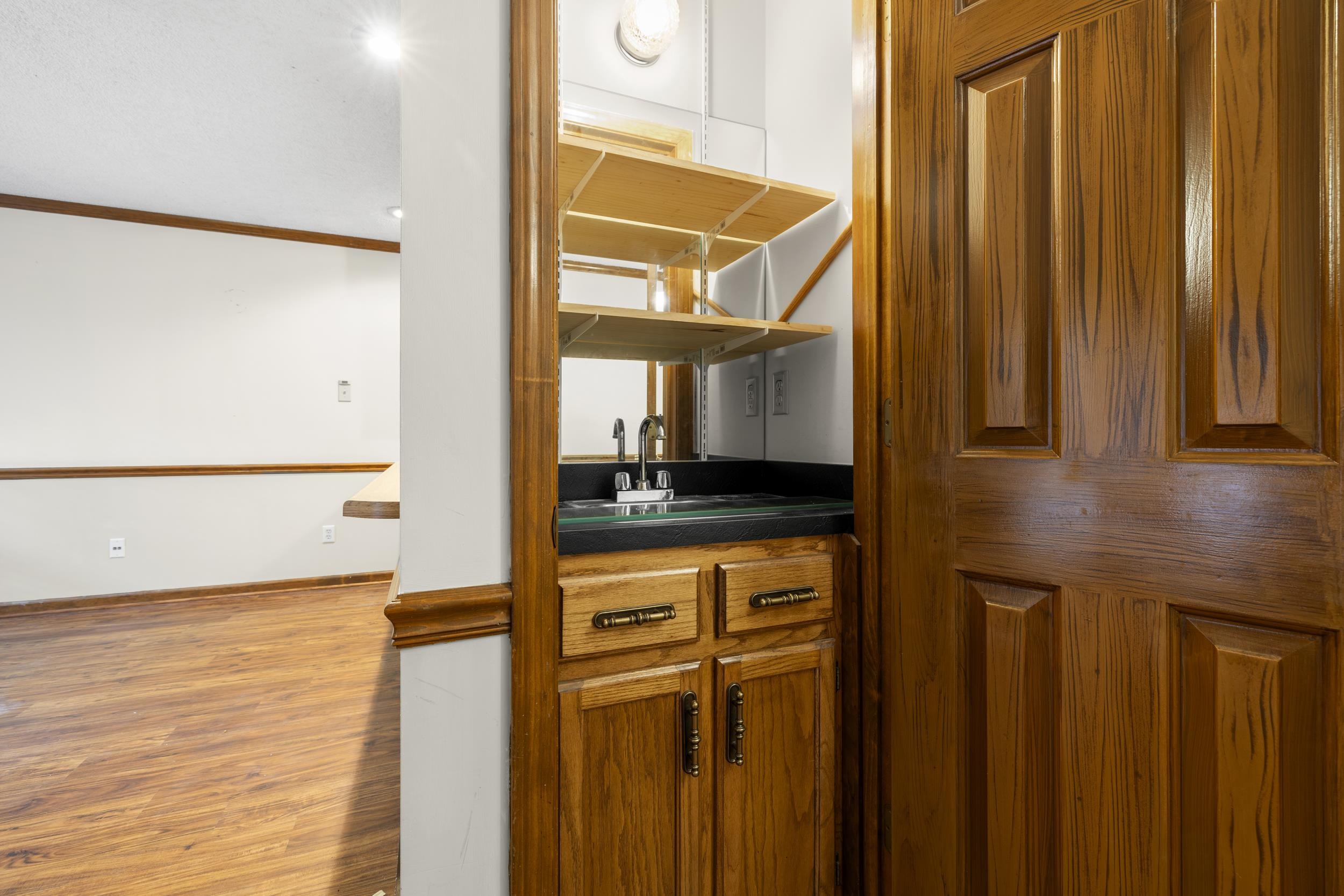5951 Blakeview Dr Property Photo 10