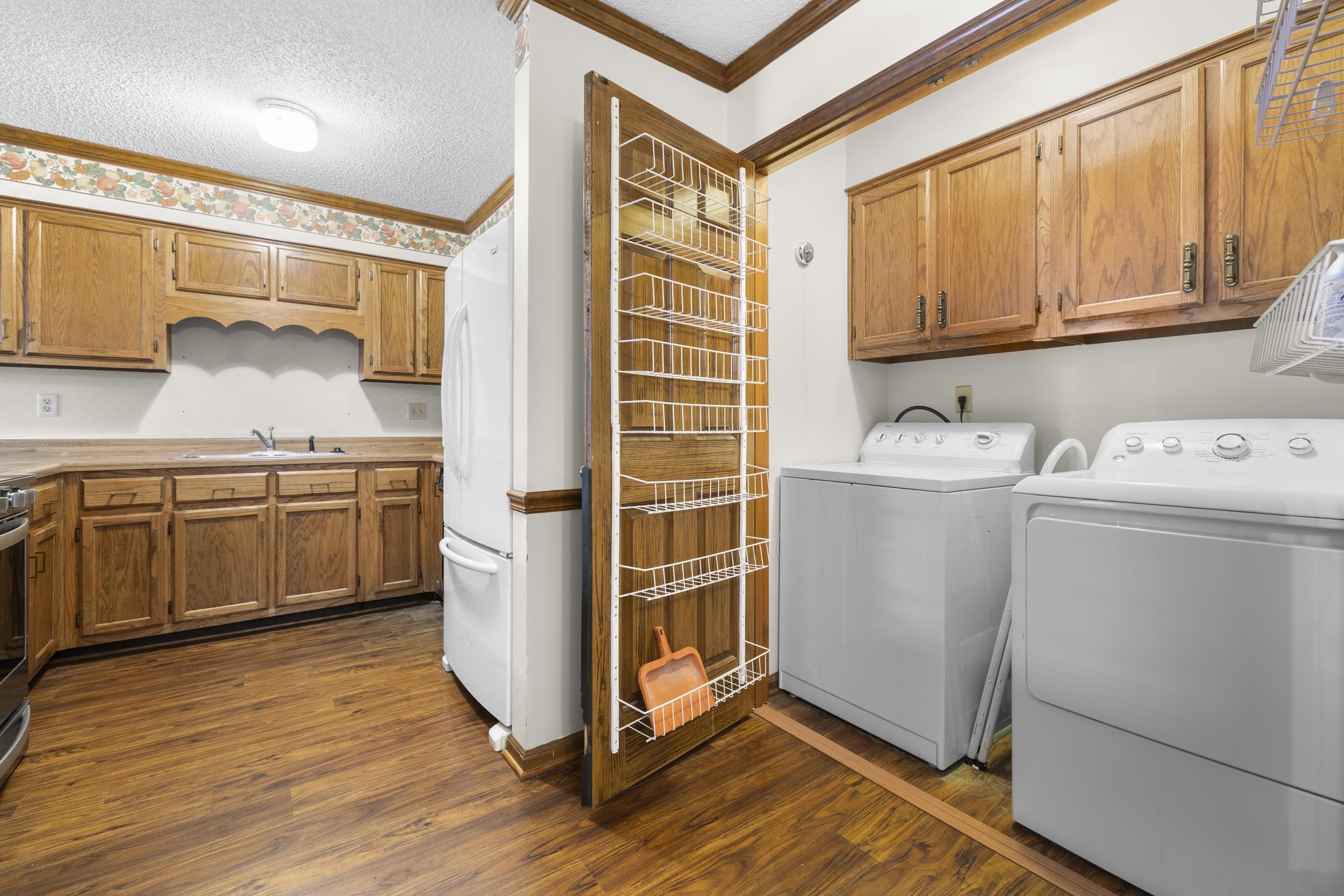 5951 Blakeview Dr Property Photo 12