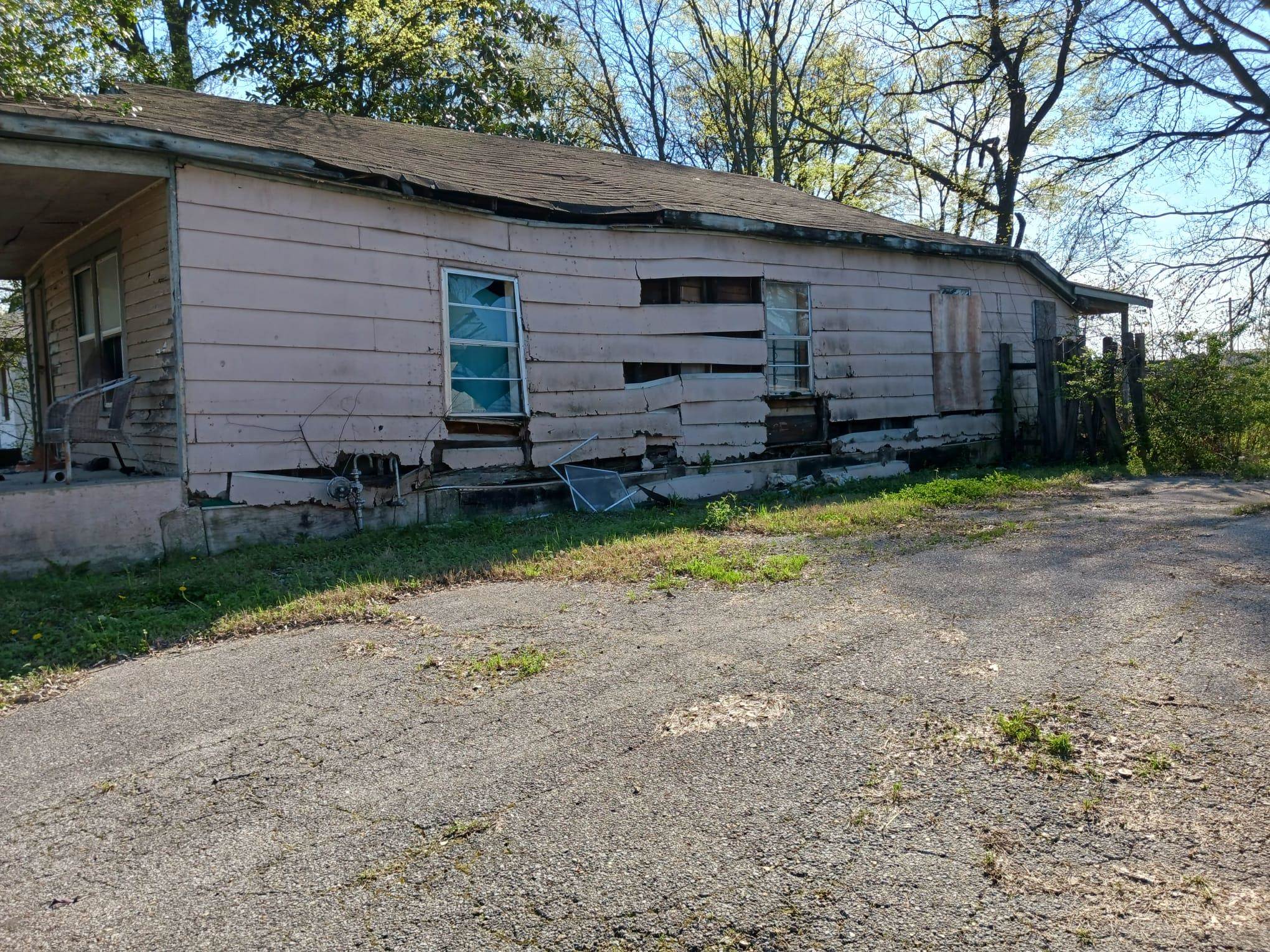 1327 Nicholas St Property Photo 13
