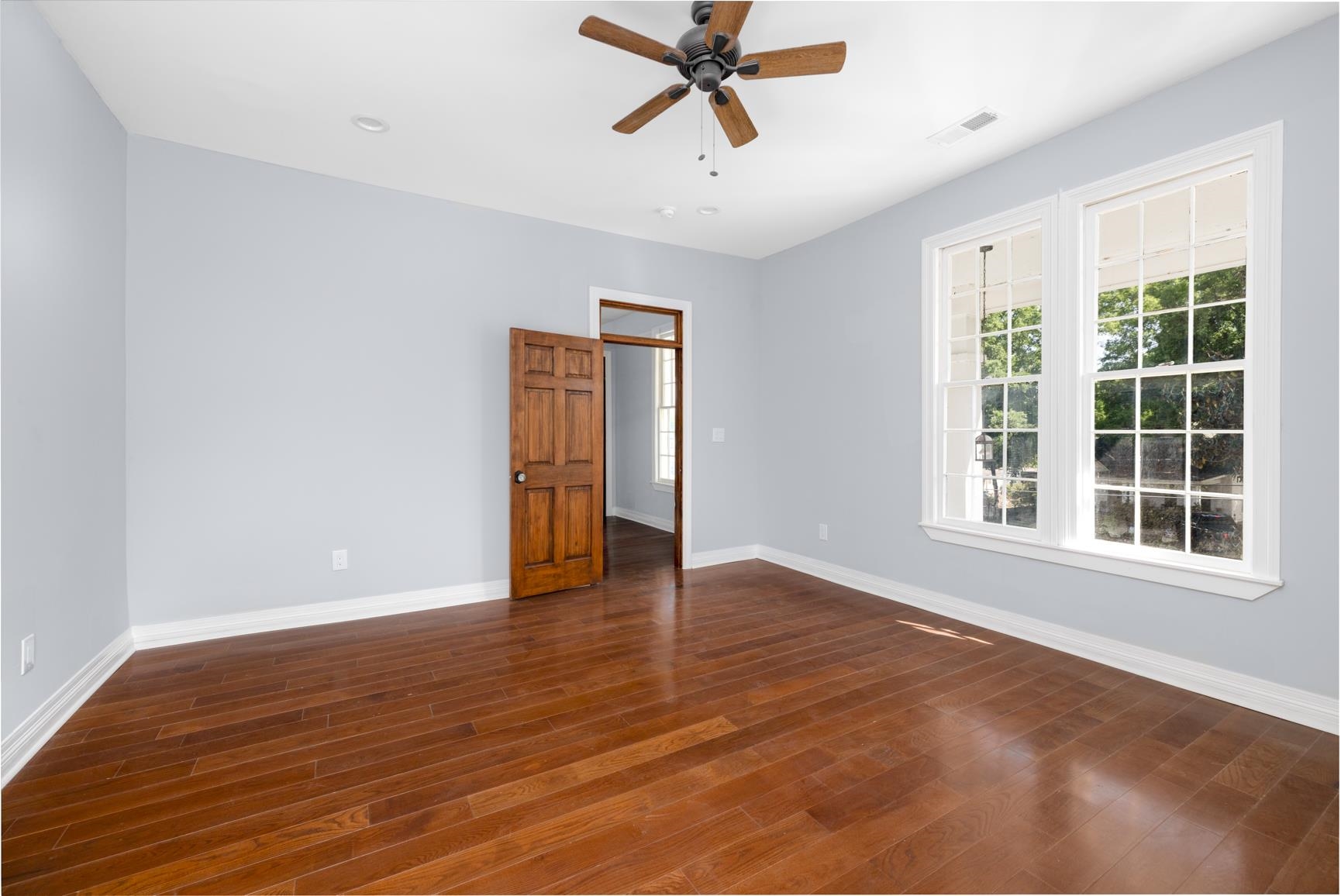 404 Liberty Ave E Property Photo 31