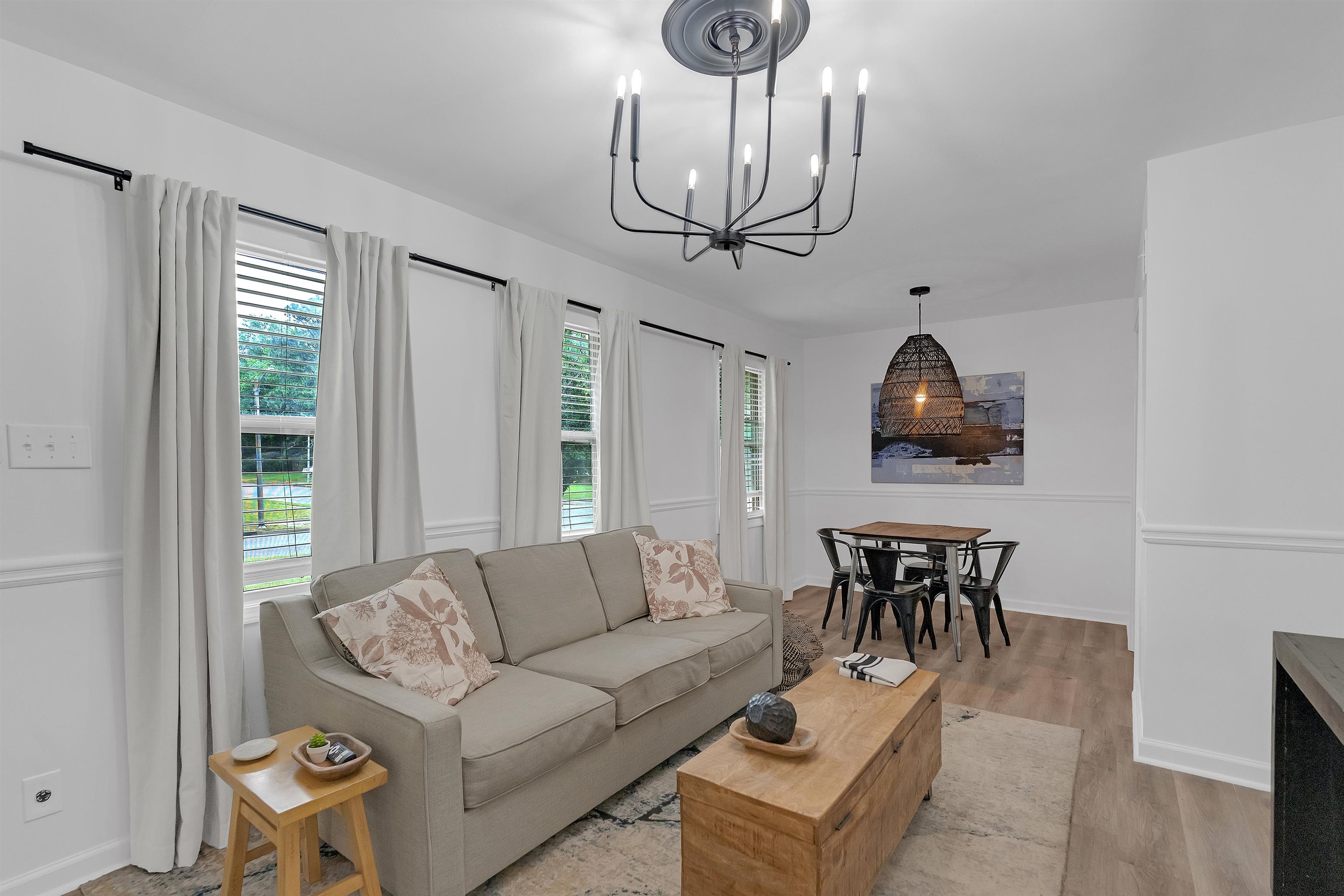 1407 Ivy Rd Property Photo 4