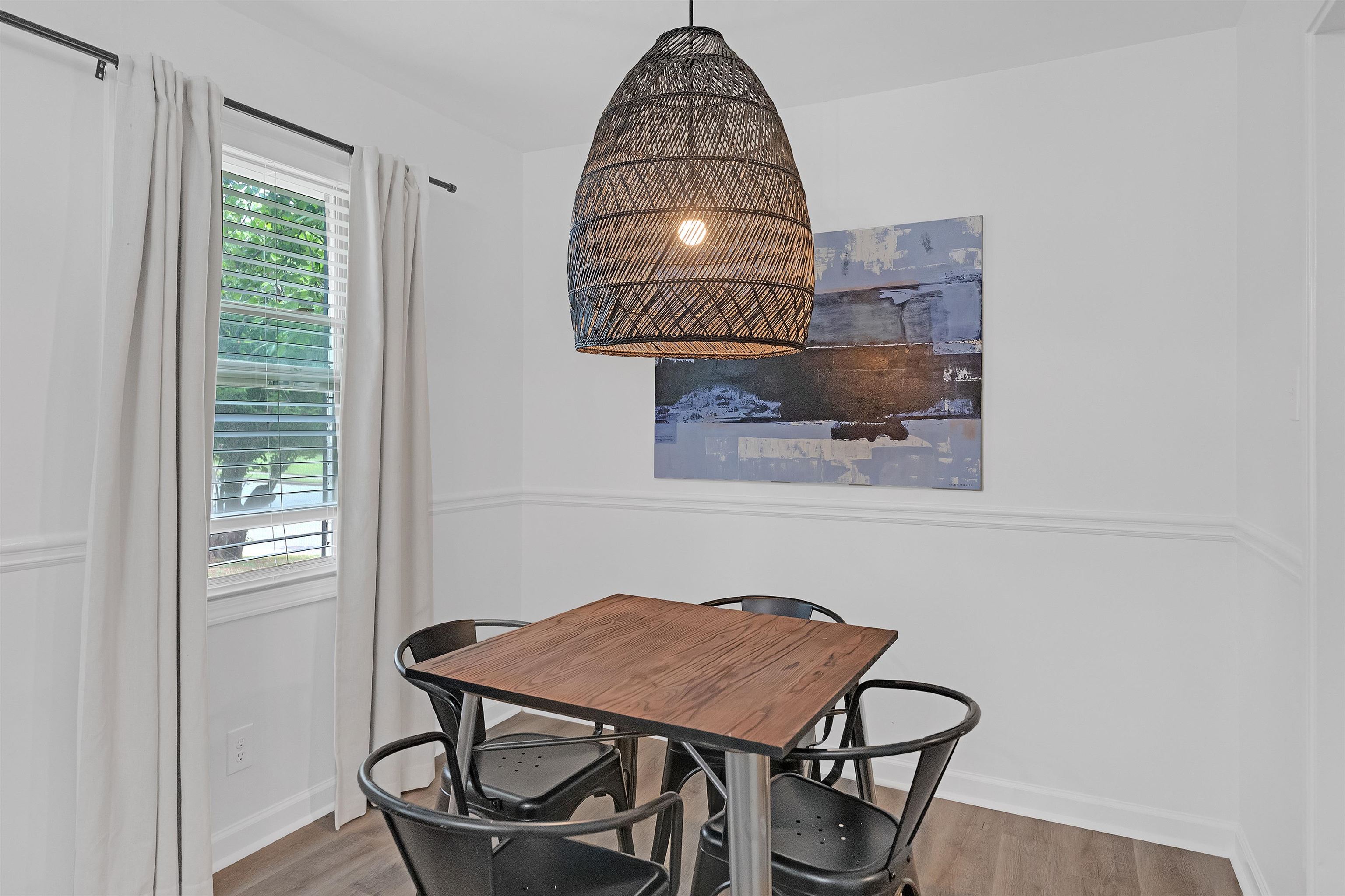 1407 Ivy Rd Property Photo 6