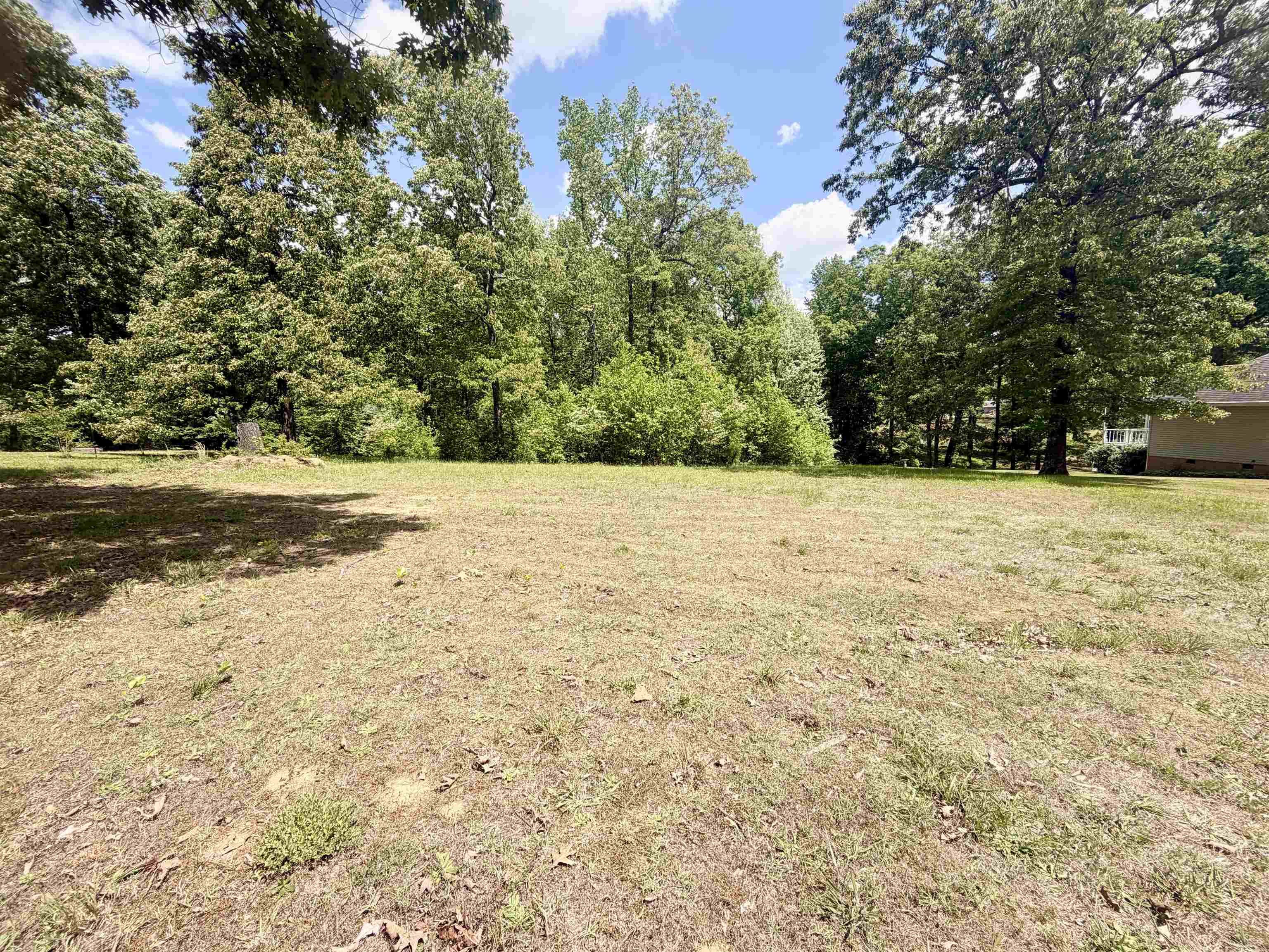 15 Pine St Property Photo 1