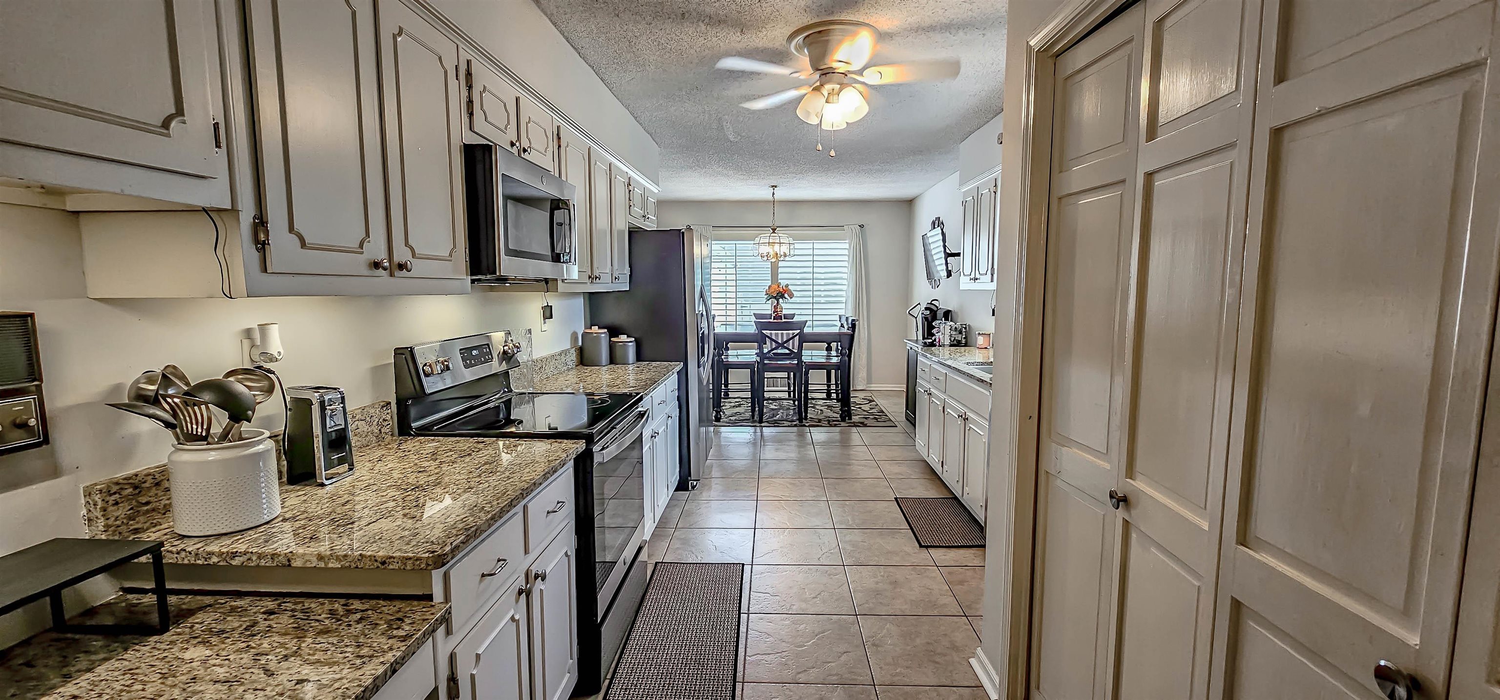2254 Kirby Pky Property Photo 9
