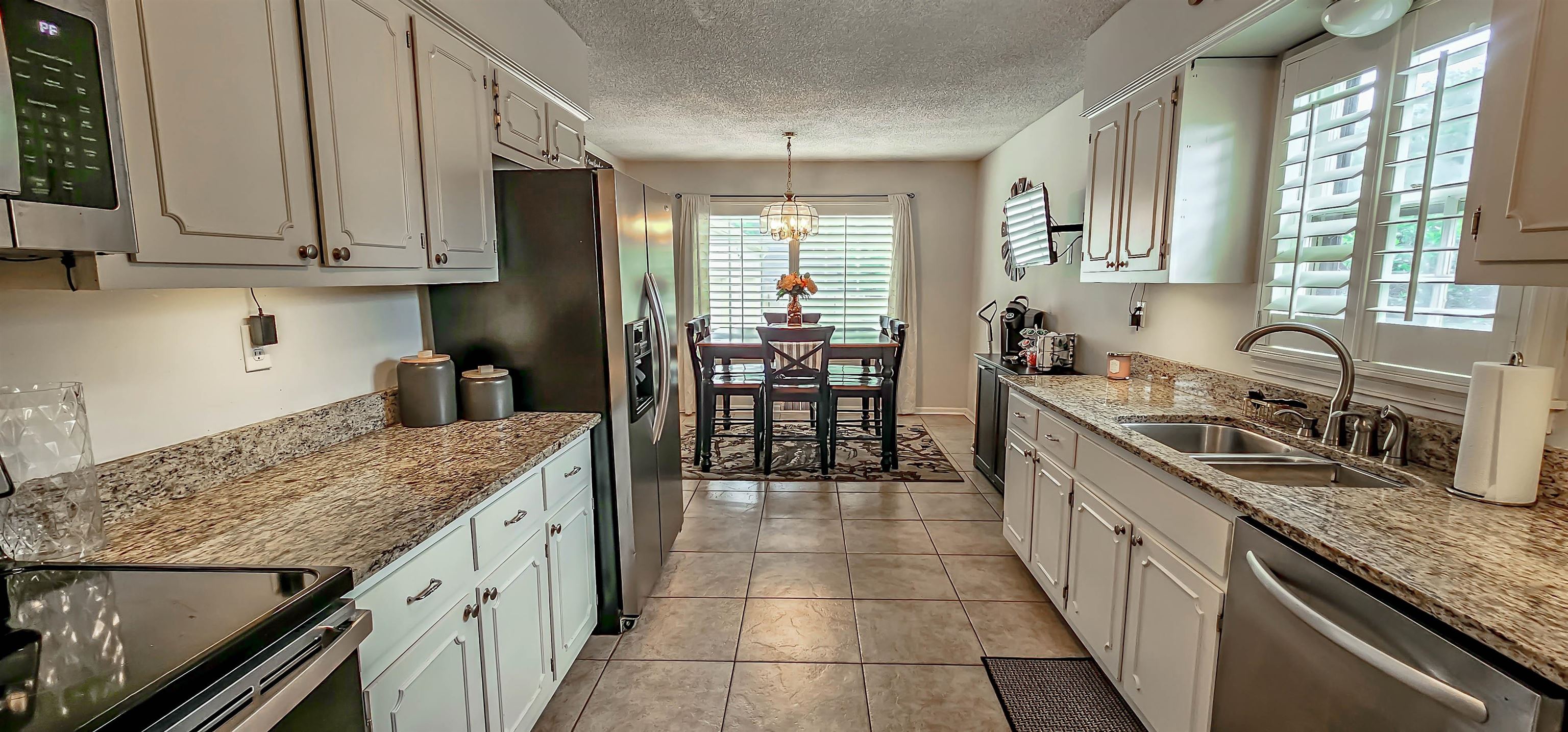 2254 Kirby Pky Property Photo 10