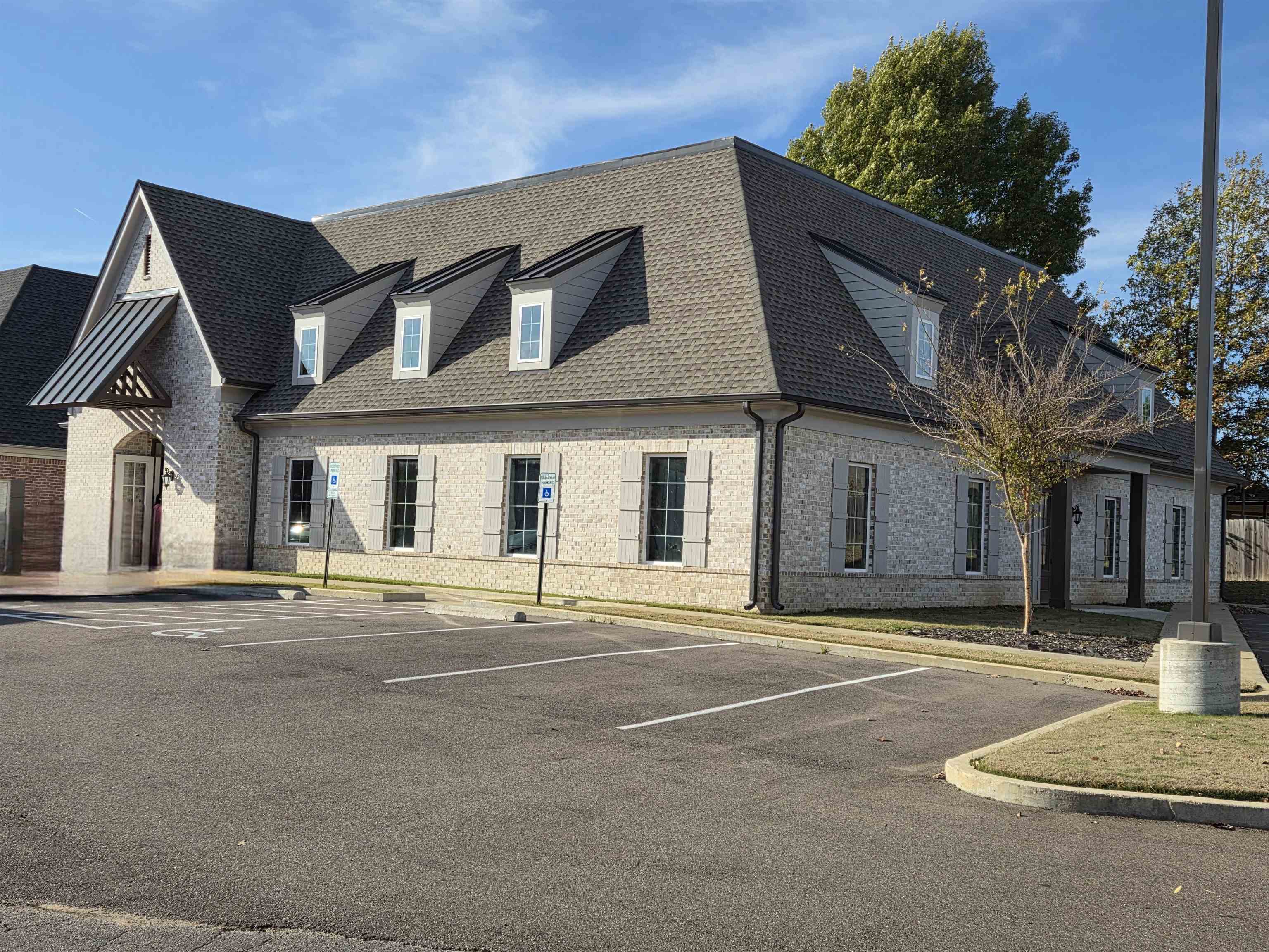 6634 Summer Knoll Cir Property Photo 17