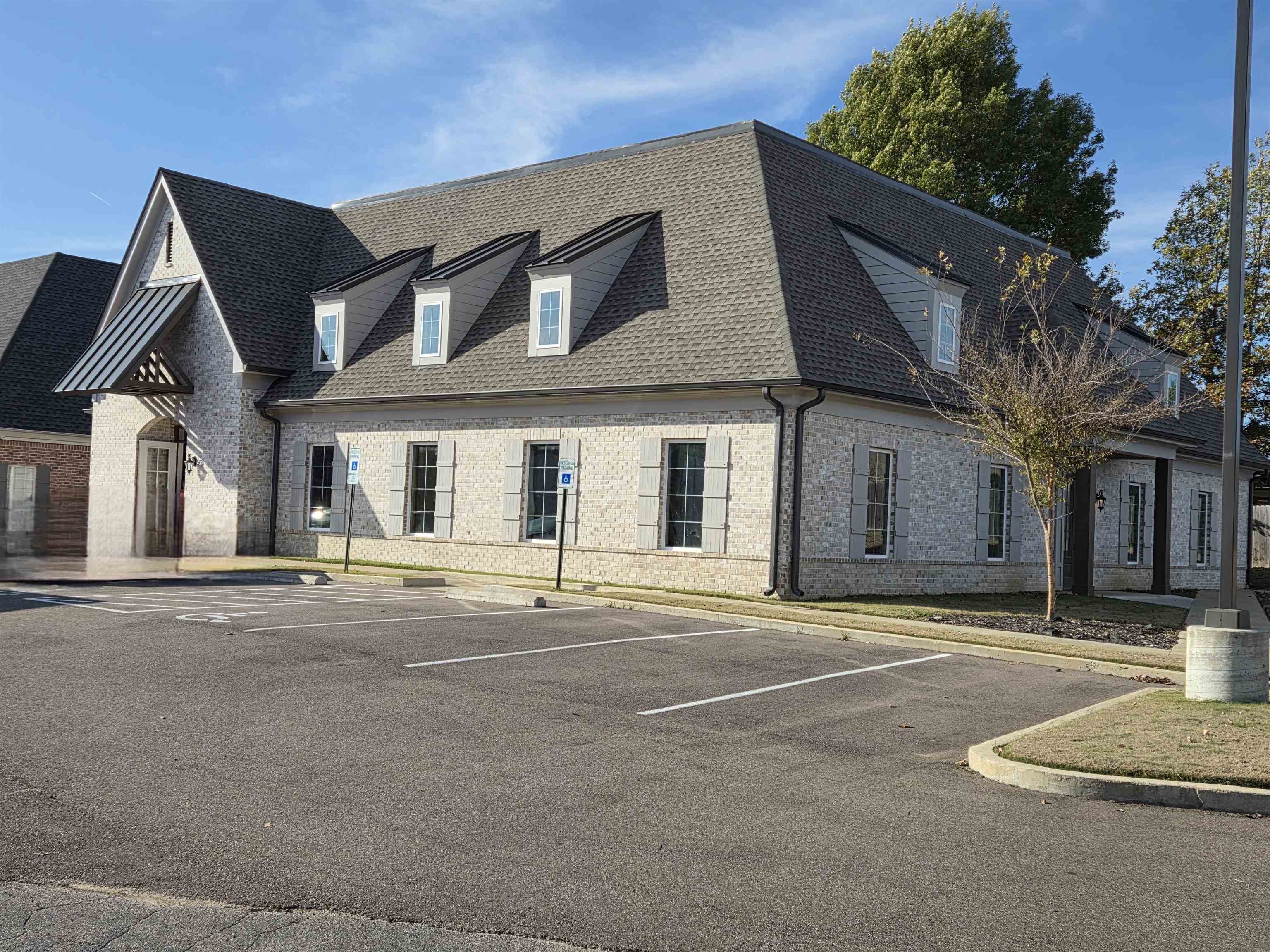 6634 Summer Knoll Cir Property Photo 18