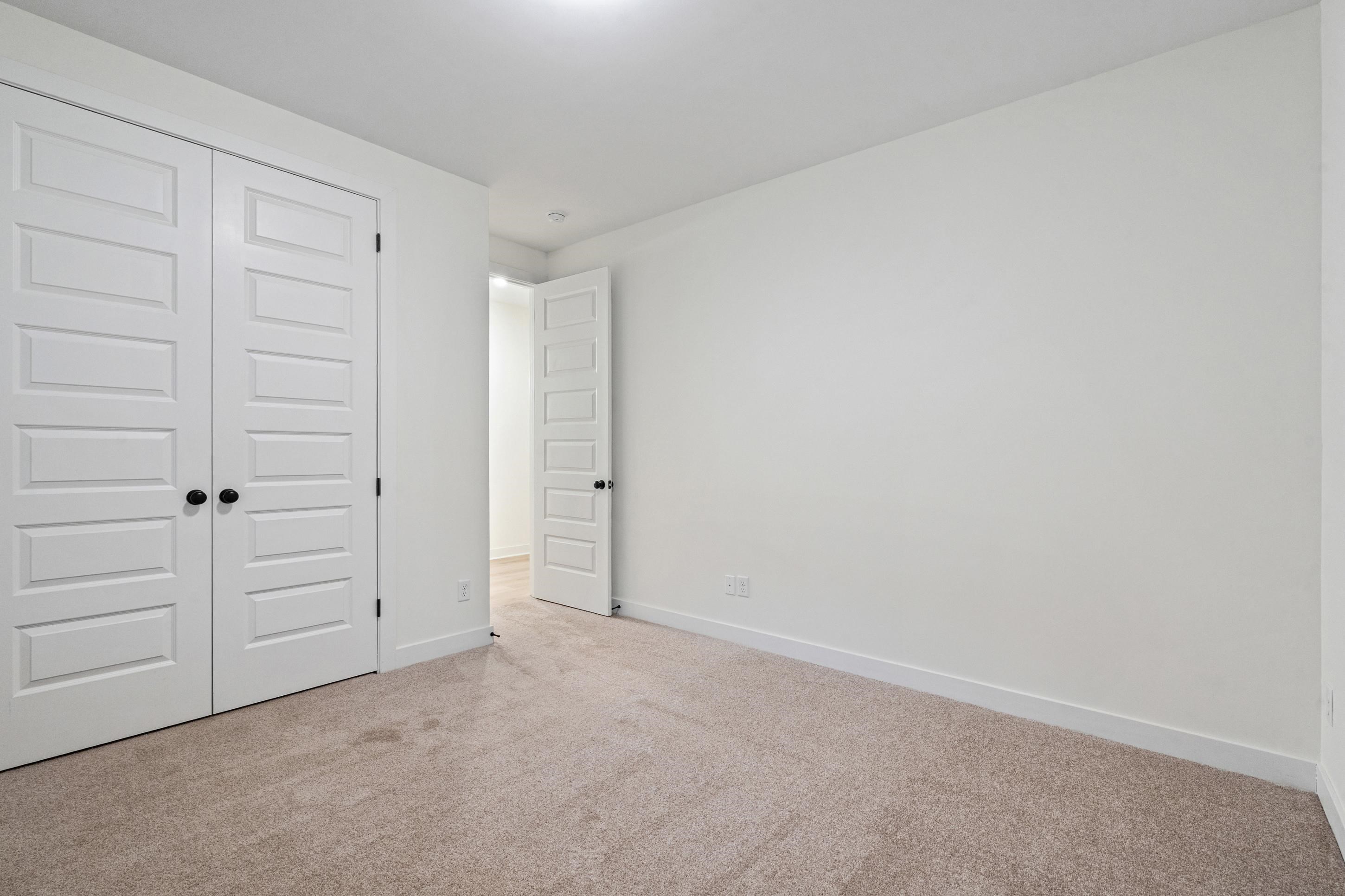 7036 Walker Farms Dr Property Photo 21