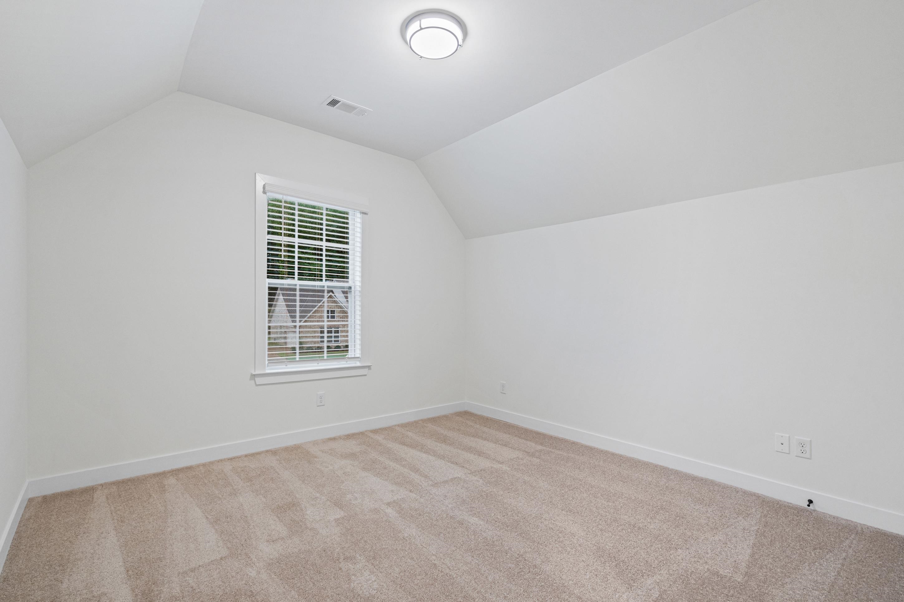 7036 Walker Farms Dr Property Photo 24