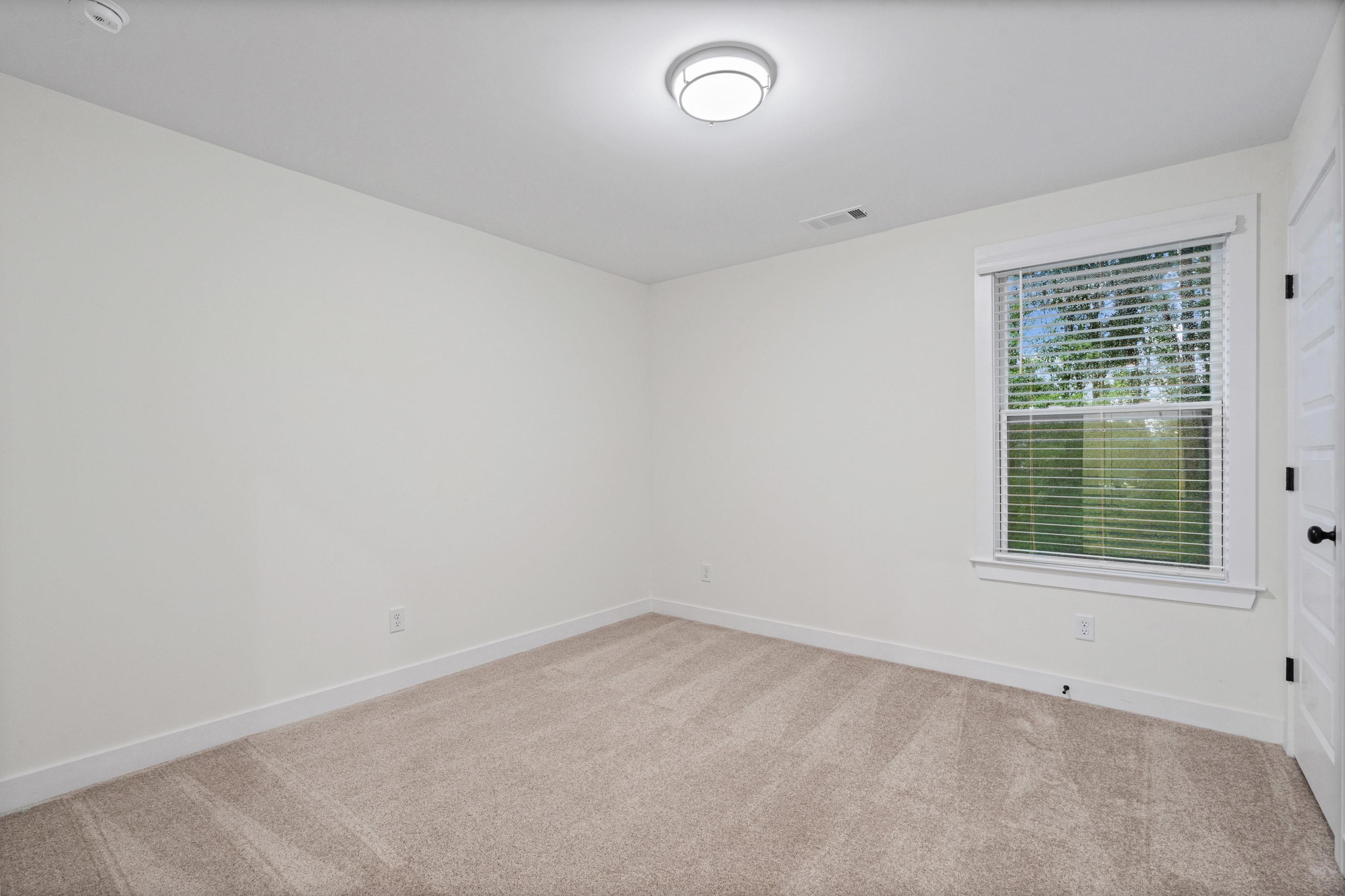 7036 Walker Farms Dr Property Photo 25