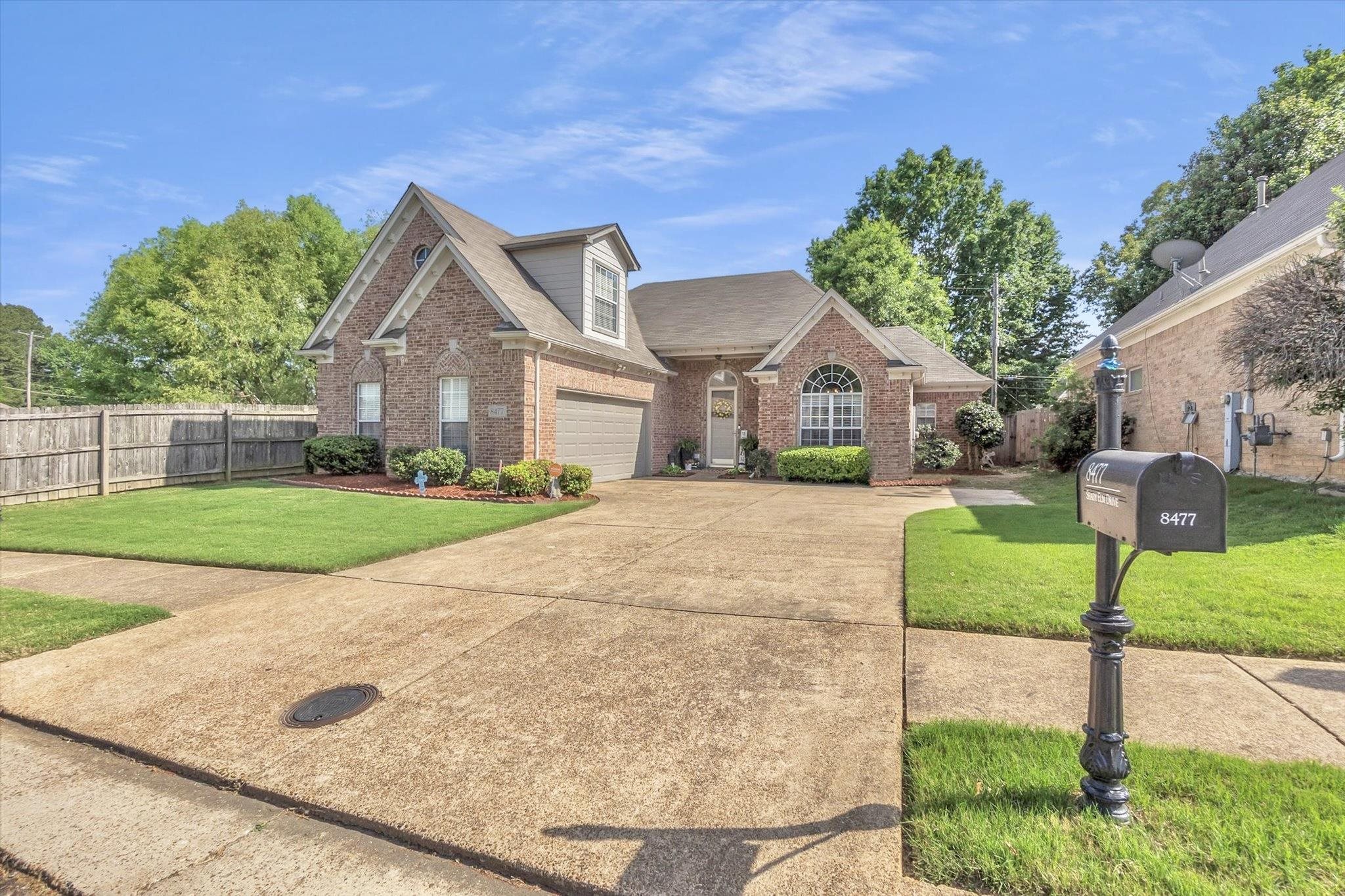 8477 Shady Elm Dr Property Photo 1