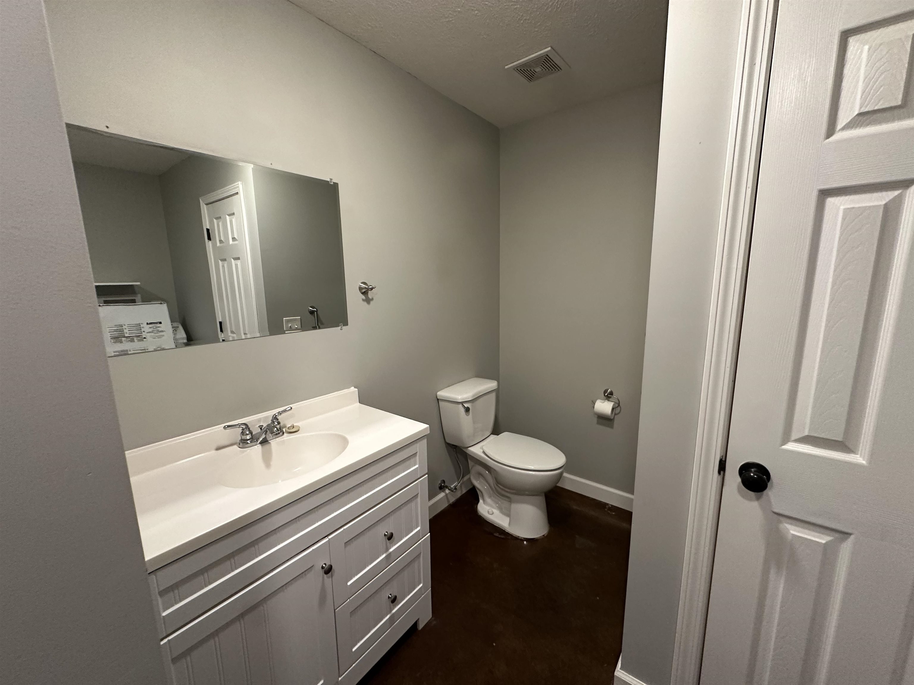 207ab, 209ab Willow Dr 207a, 207b, 209a, 209b Property Photo 9