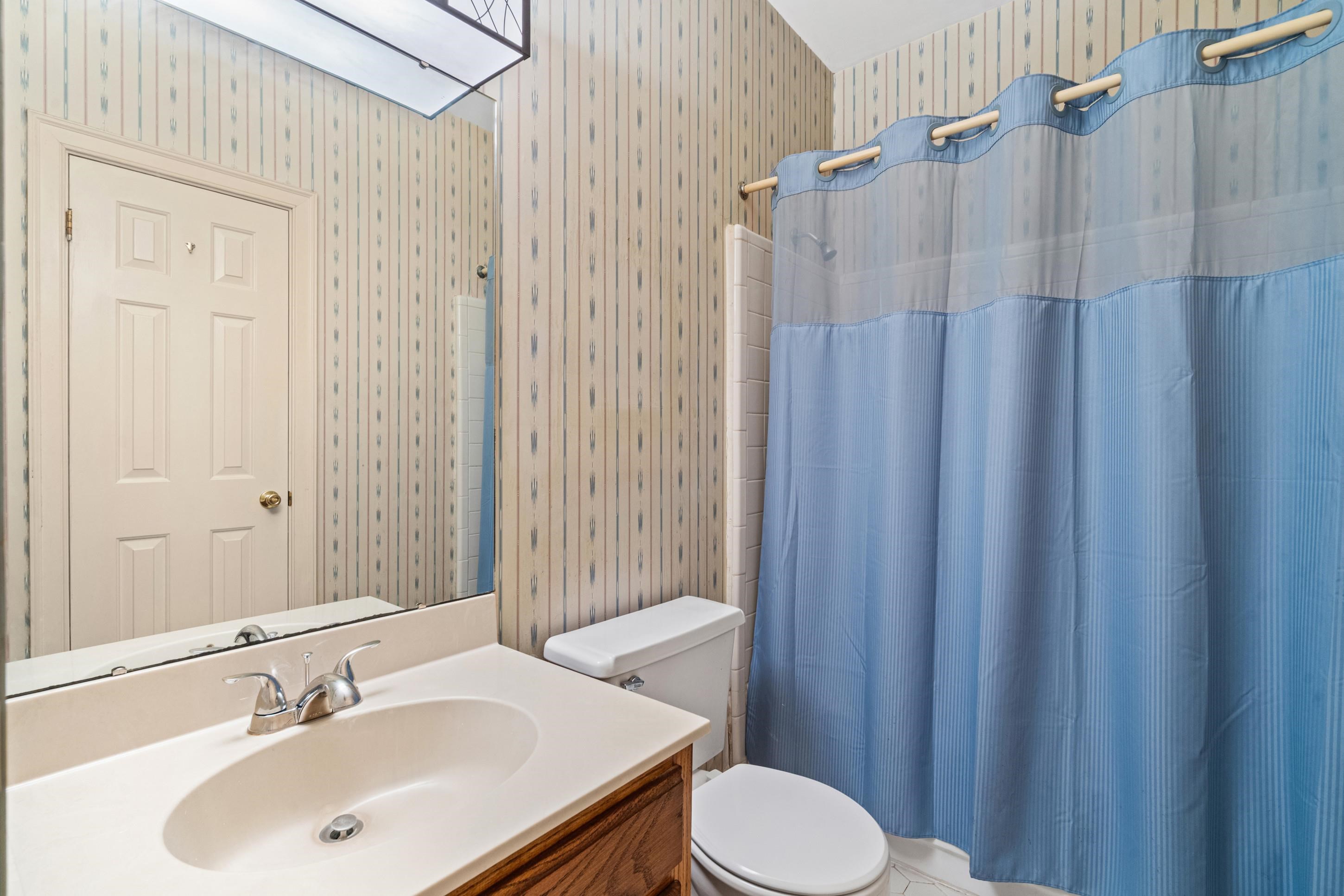 563 Summitt St Property Photo 17