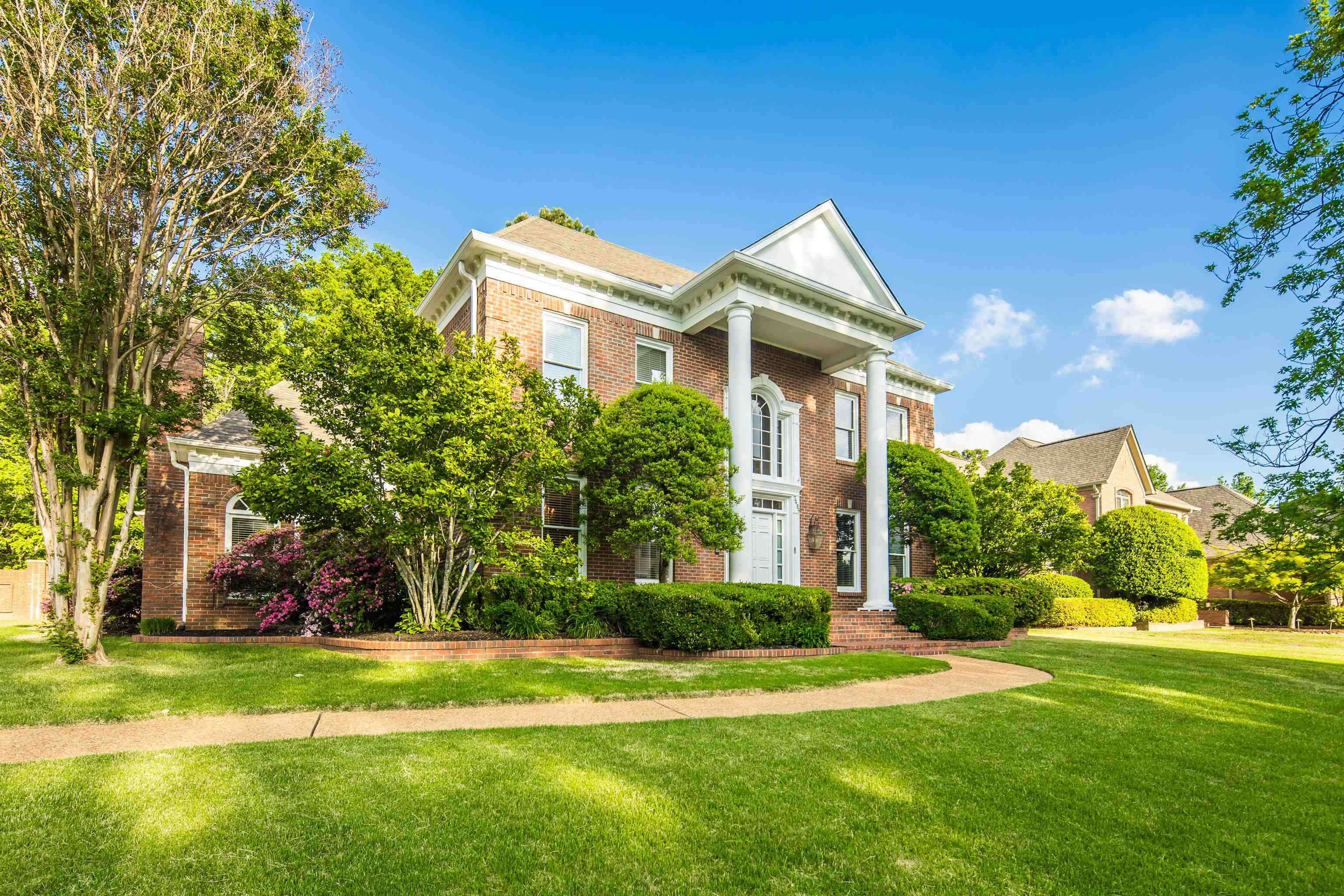 3486 CLASSIC DR Property Photo 1
