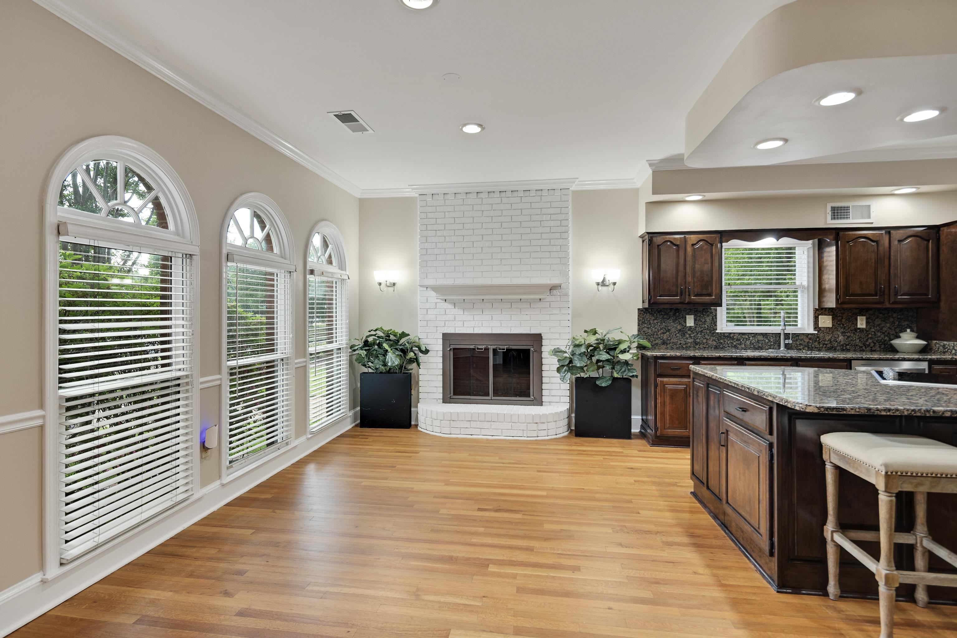 3486 Classic Dr Property Photo 10