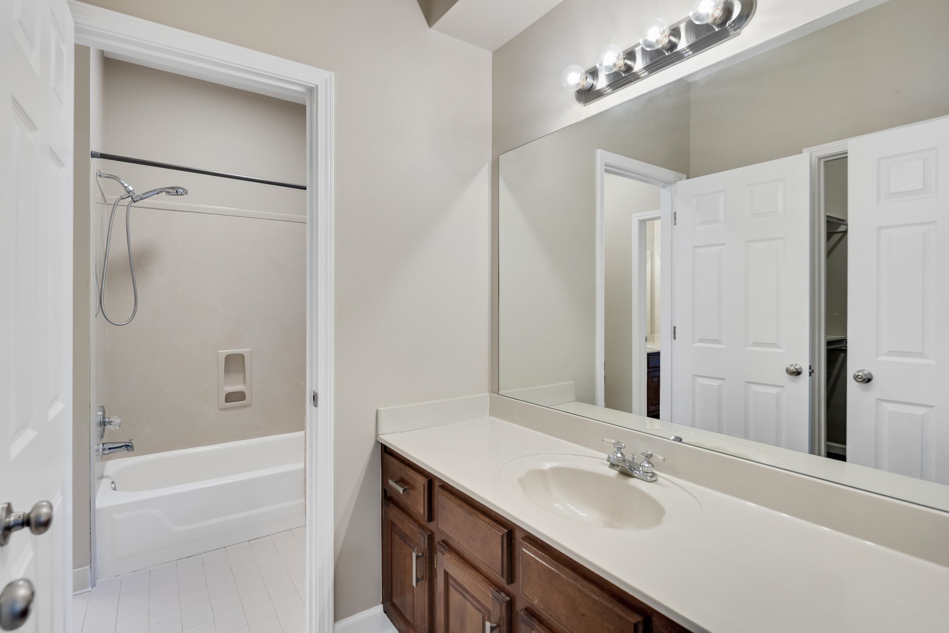 3486 Classic Dr Property Photo 27