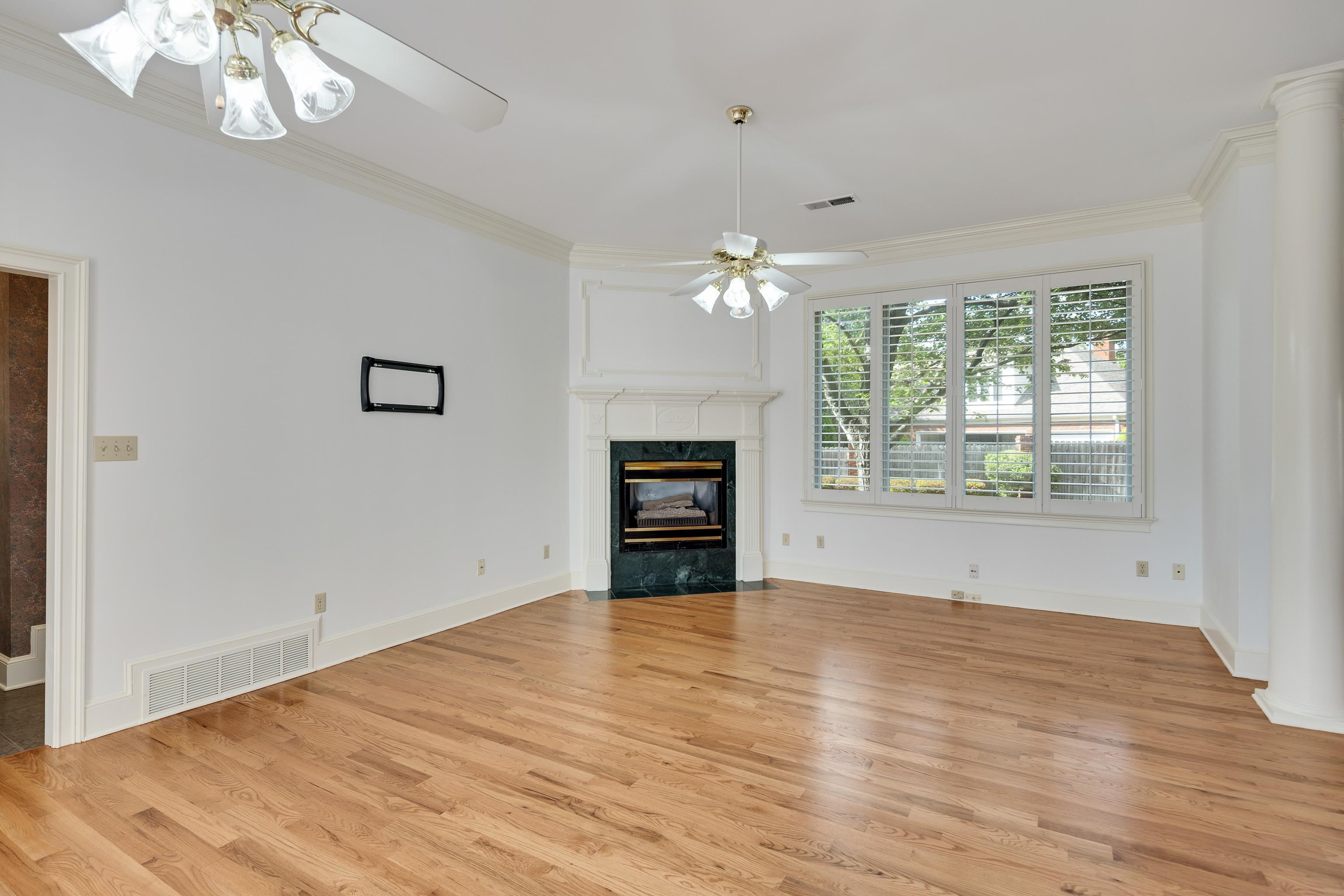 3487 Classic Dr Property Photo 8