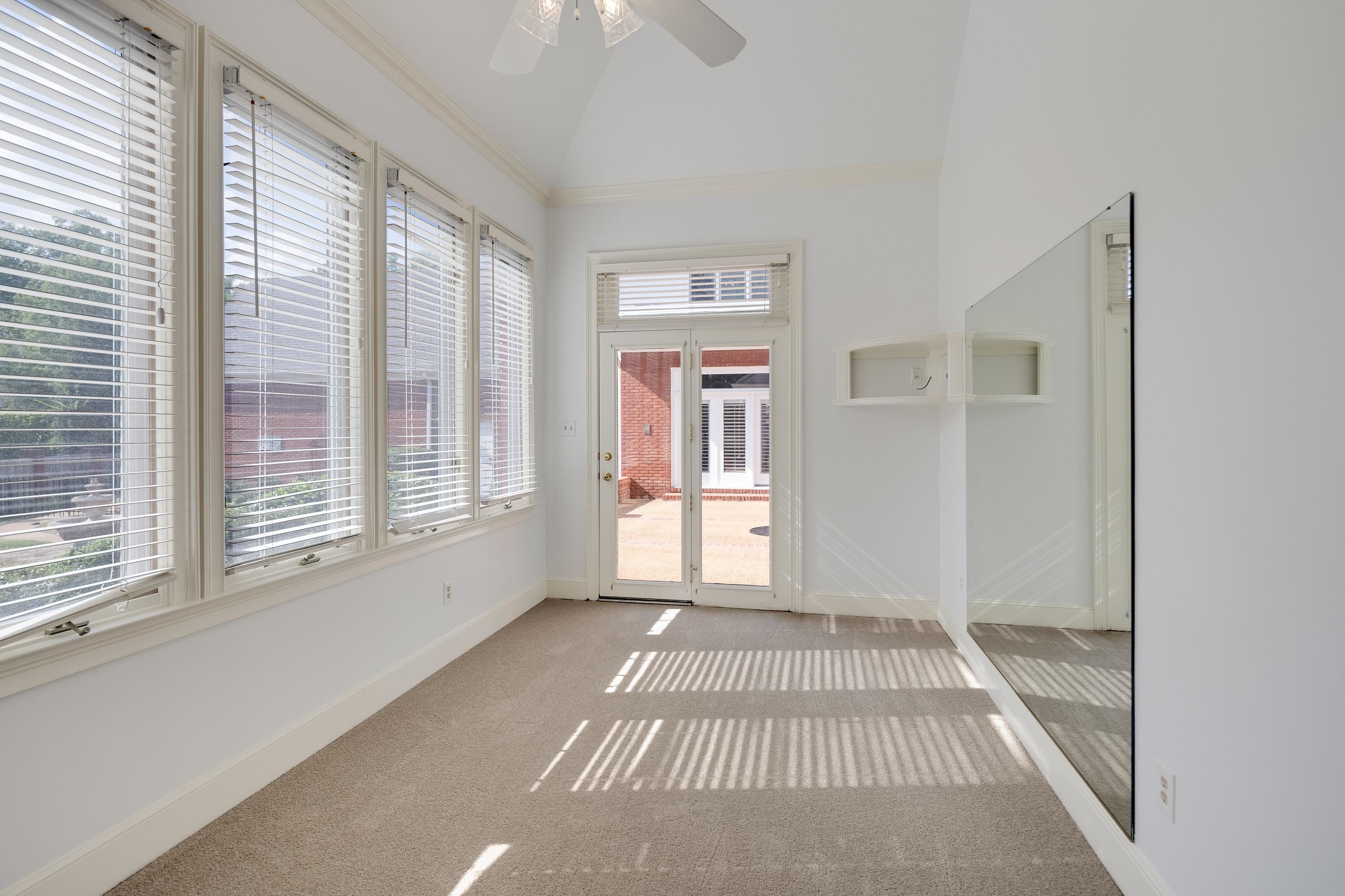 3487 Classic Dr Property Photo 17