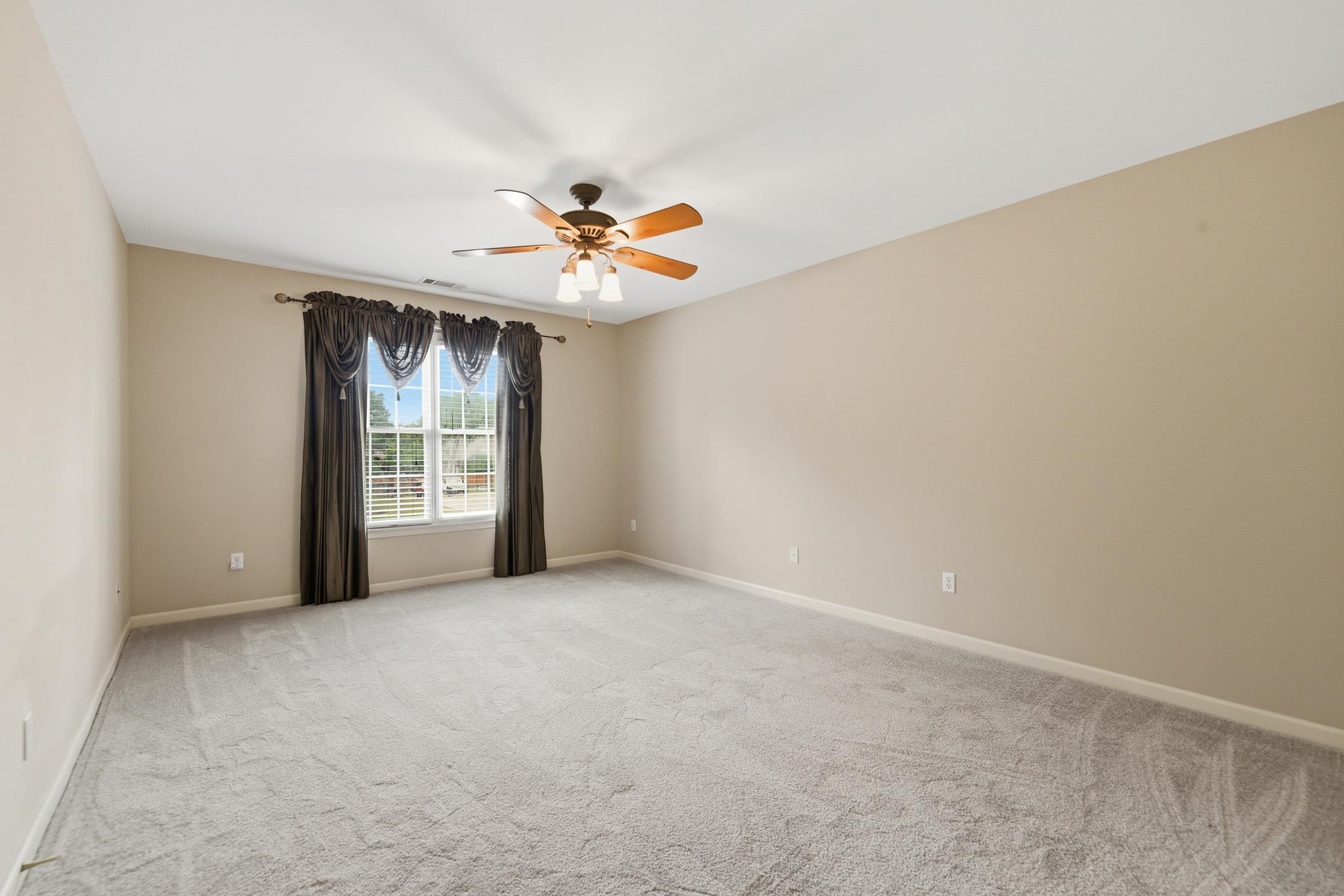 1348 Colbert Cv Property Photo 23