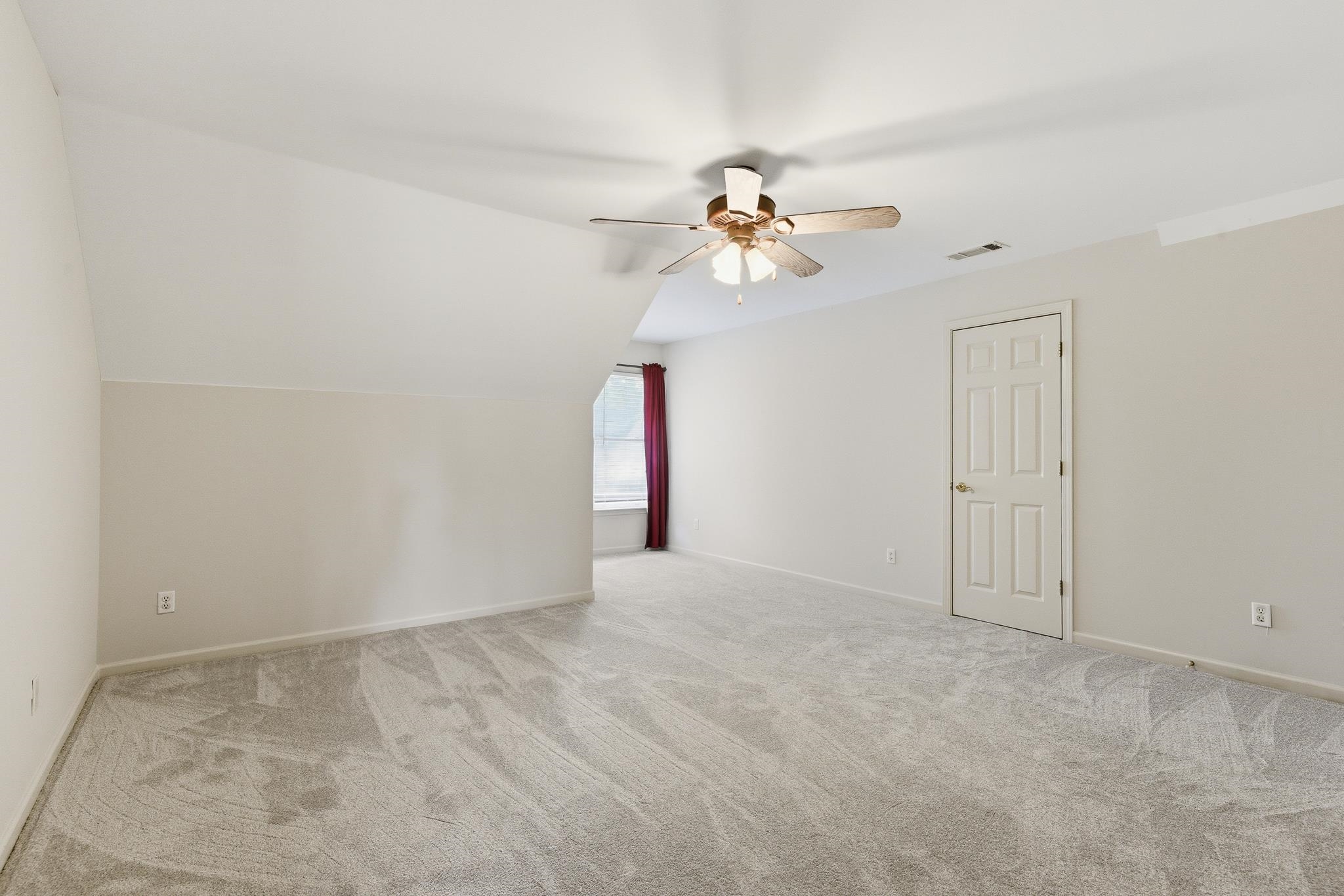 1348 Colbert Cv Property Photo 27