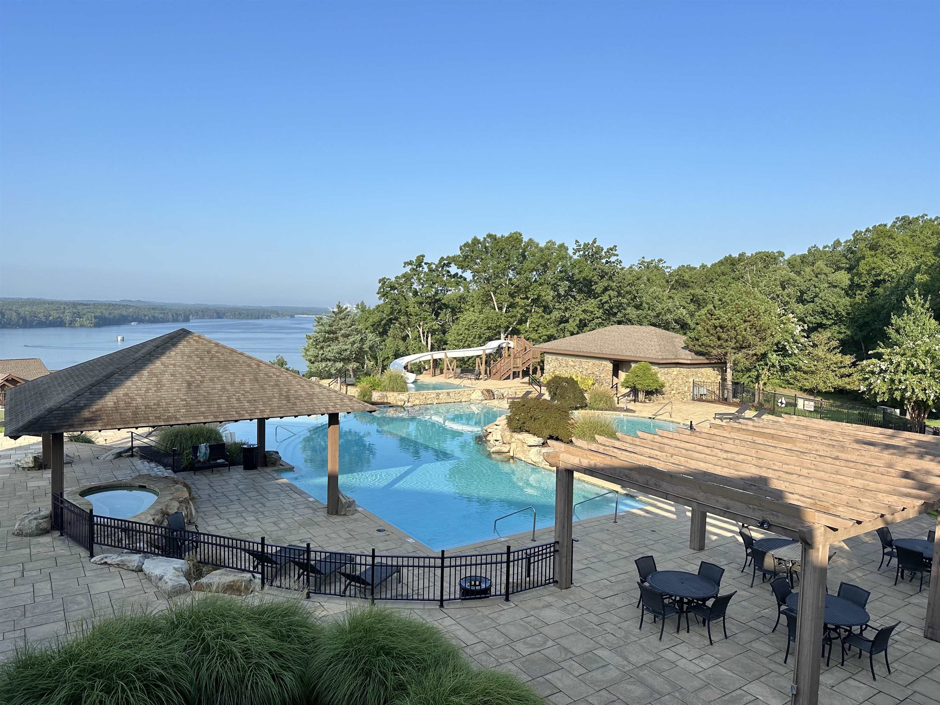 240 Breathtaking Loop Property Photo 12