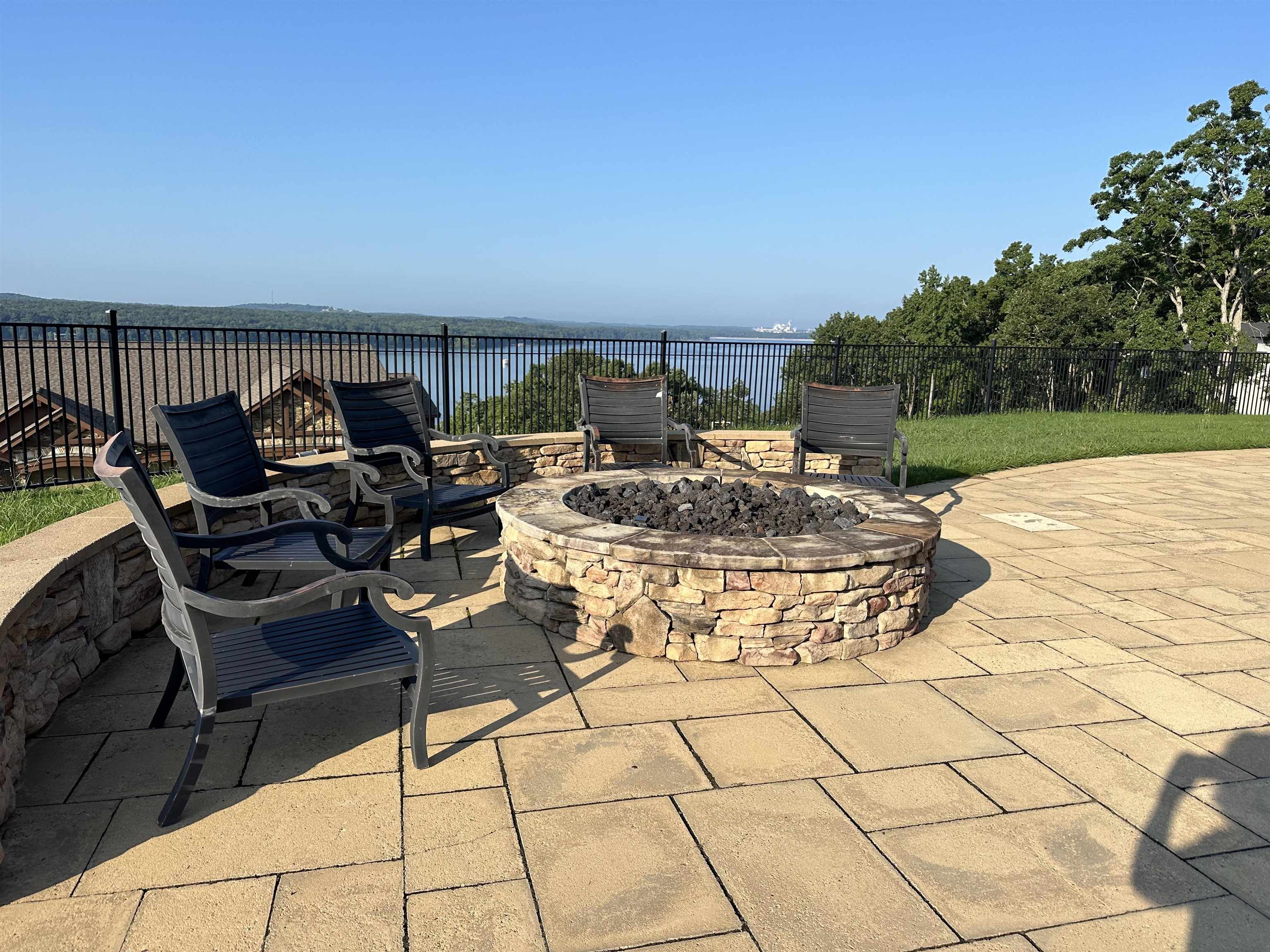 240 Breathtaking Loop Property Photo 13