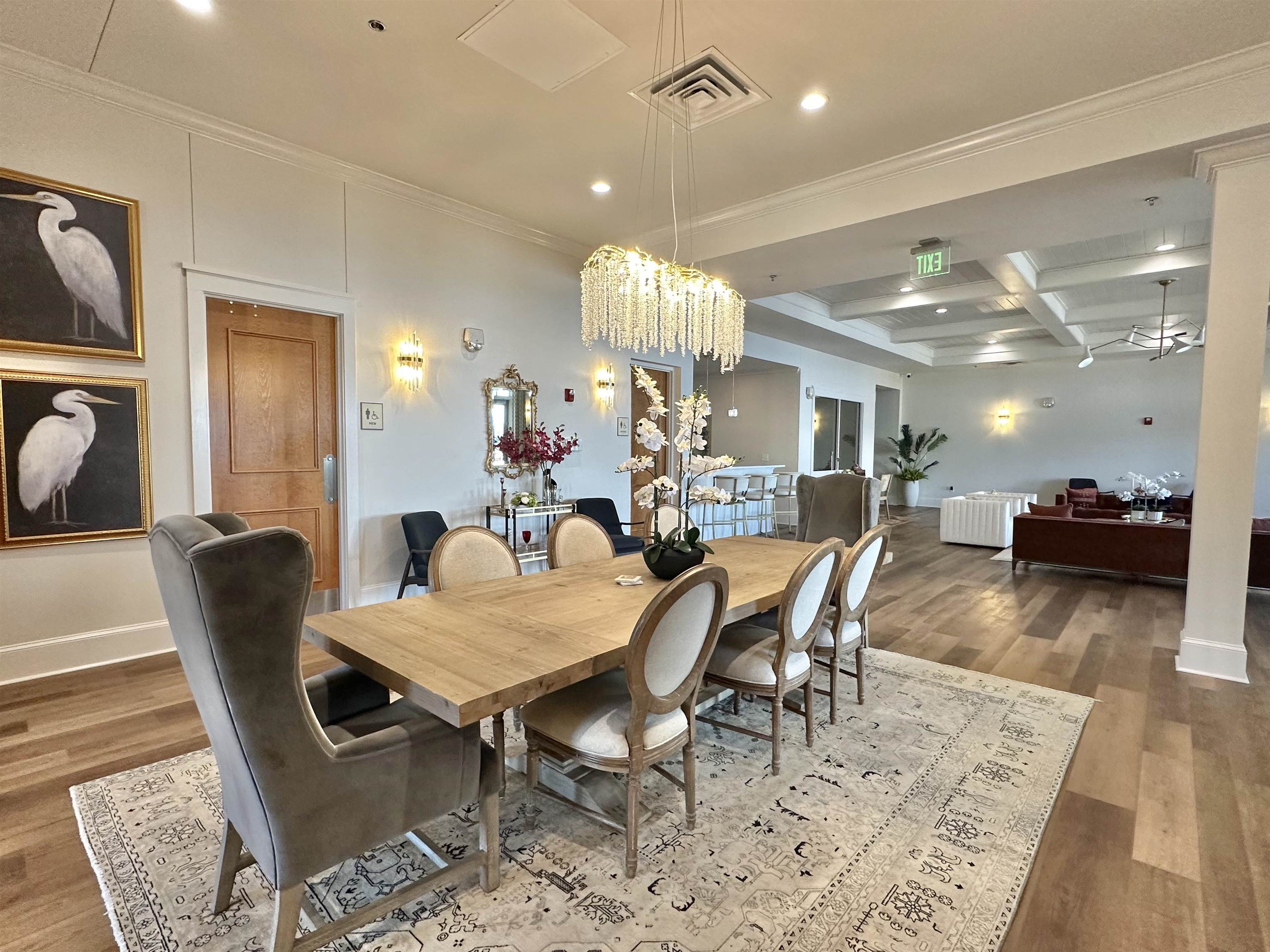 240 Breathtaking Loop Property Photo 20