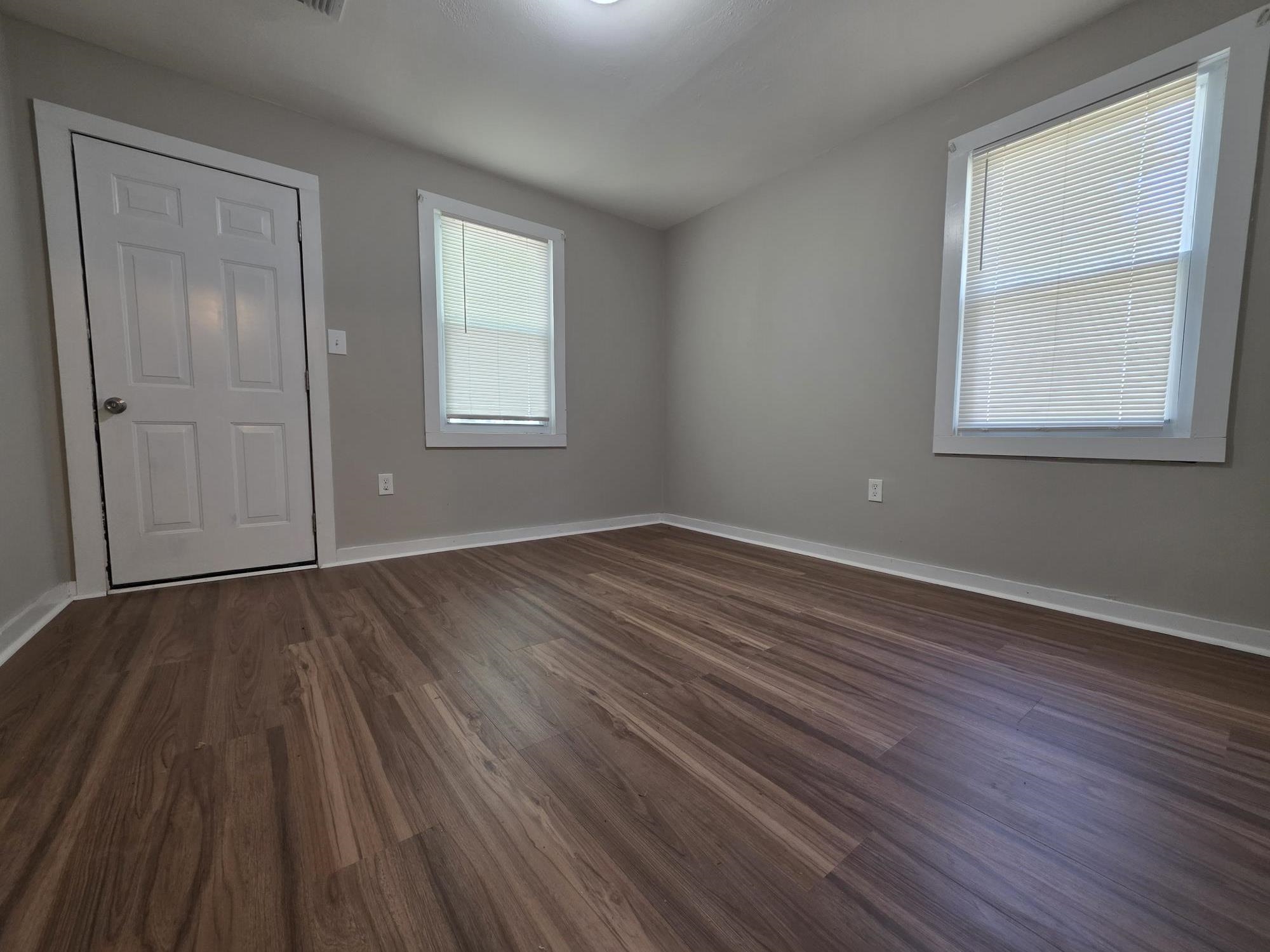 1319 Nicholas St Property Photo 10