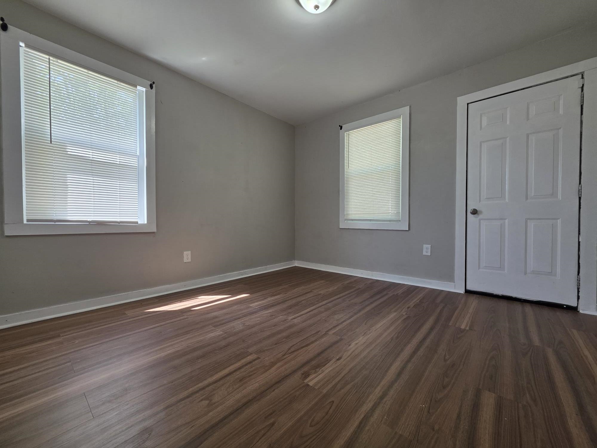 1319 Nicholas St Property Photo 12
