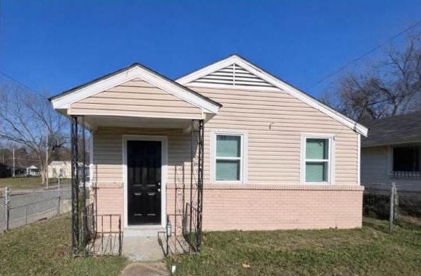 1410 LYCEUM RD Property Photo 1