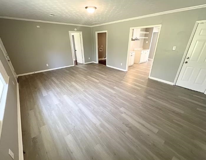 3108 Mensi St Property Photo 3