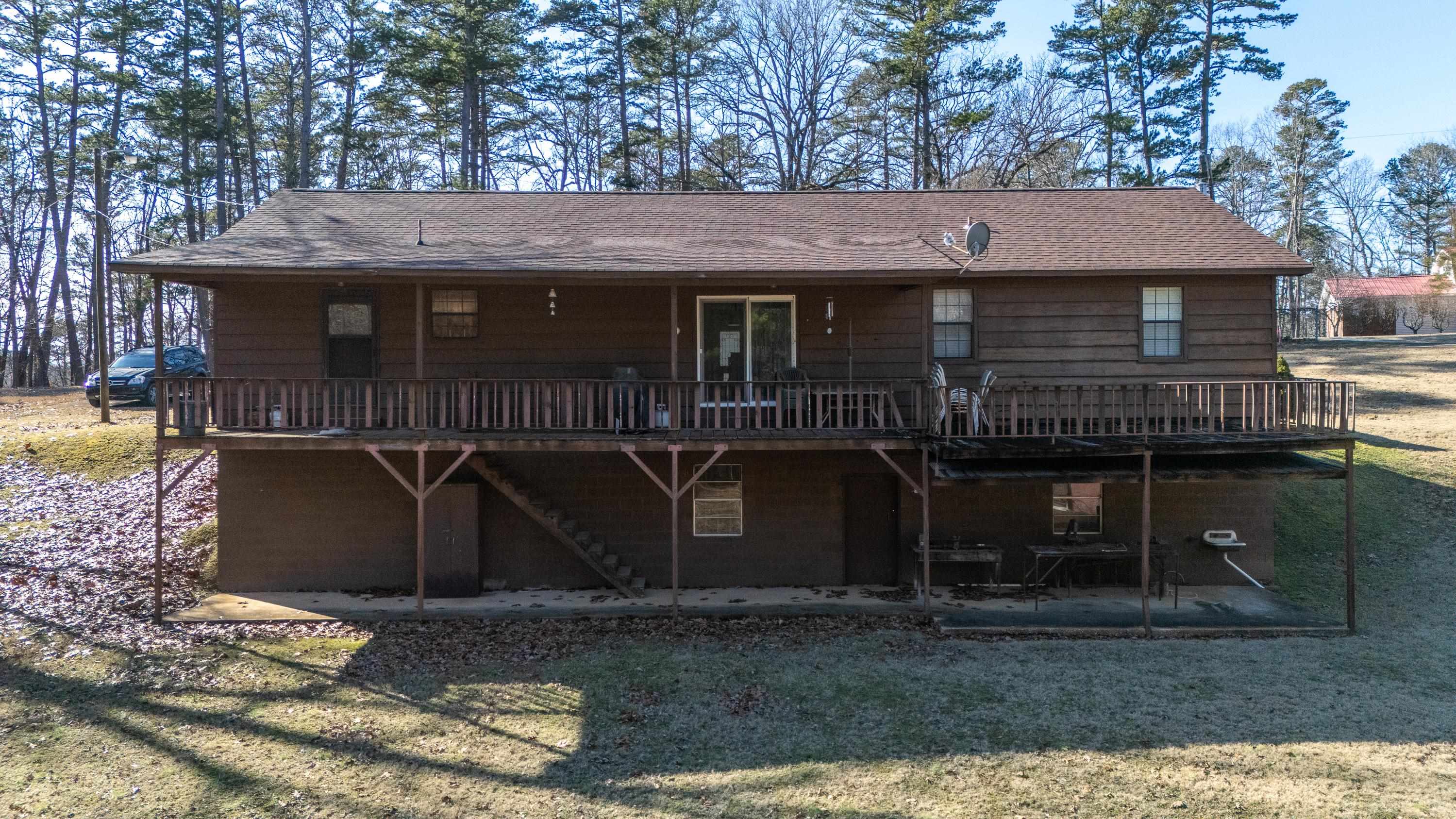 225 Windy Pines Ln Property Photo 6