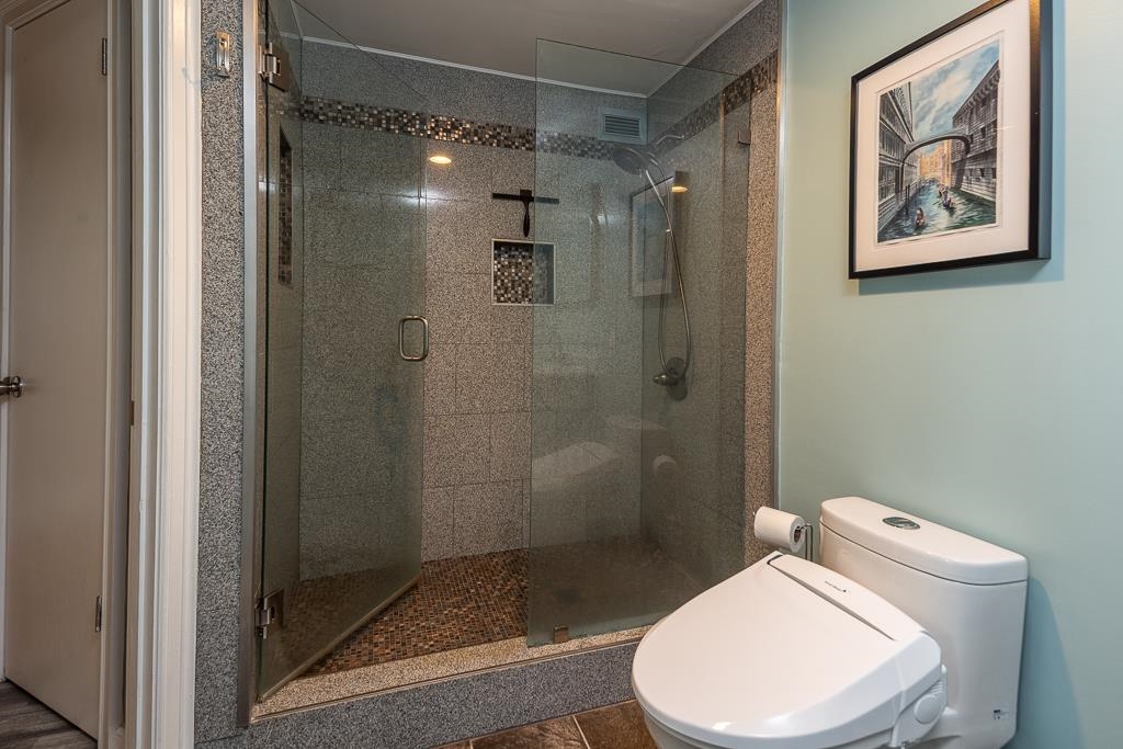 655 Riverside Dr 708b Property Photo 14