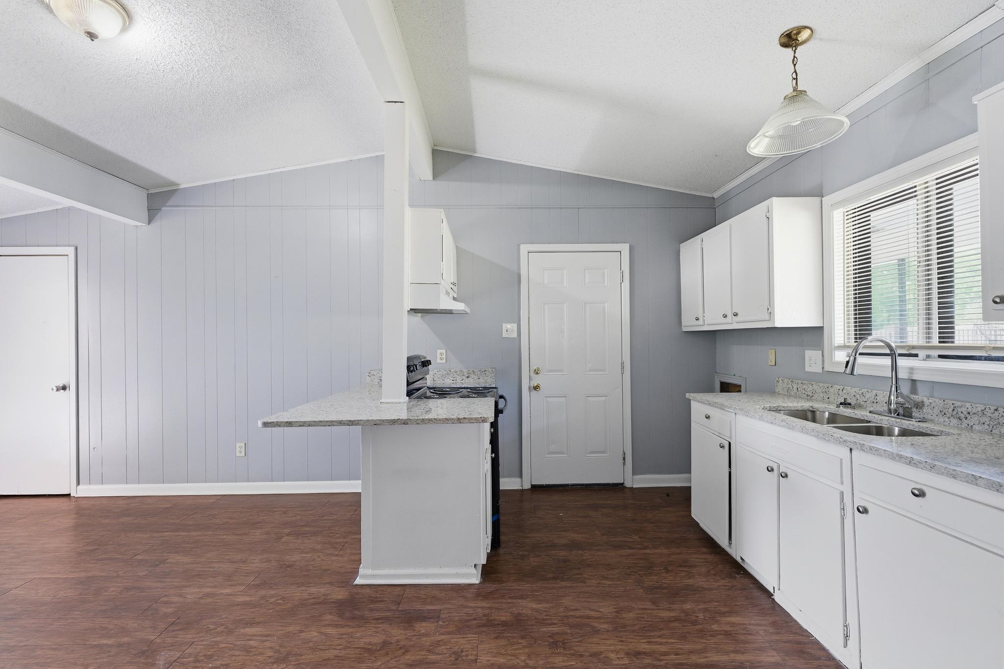 727 Crescent Rd Property Photo 10