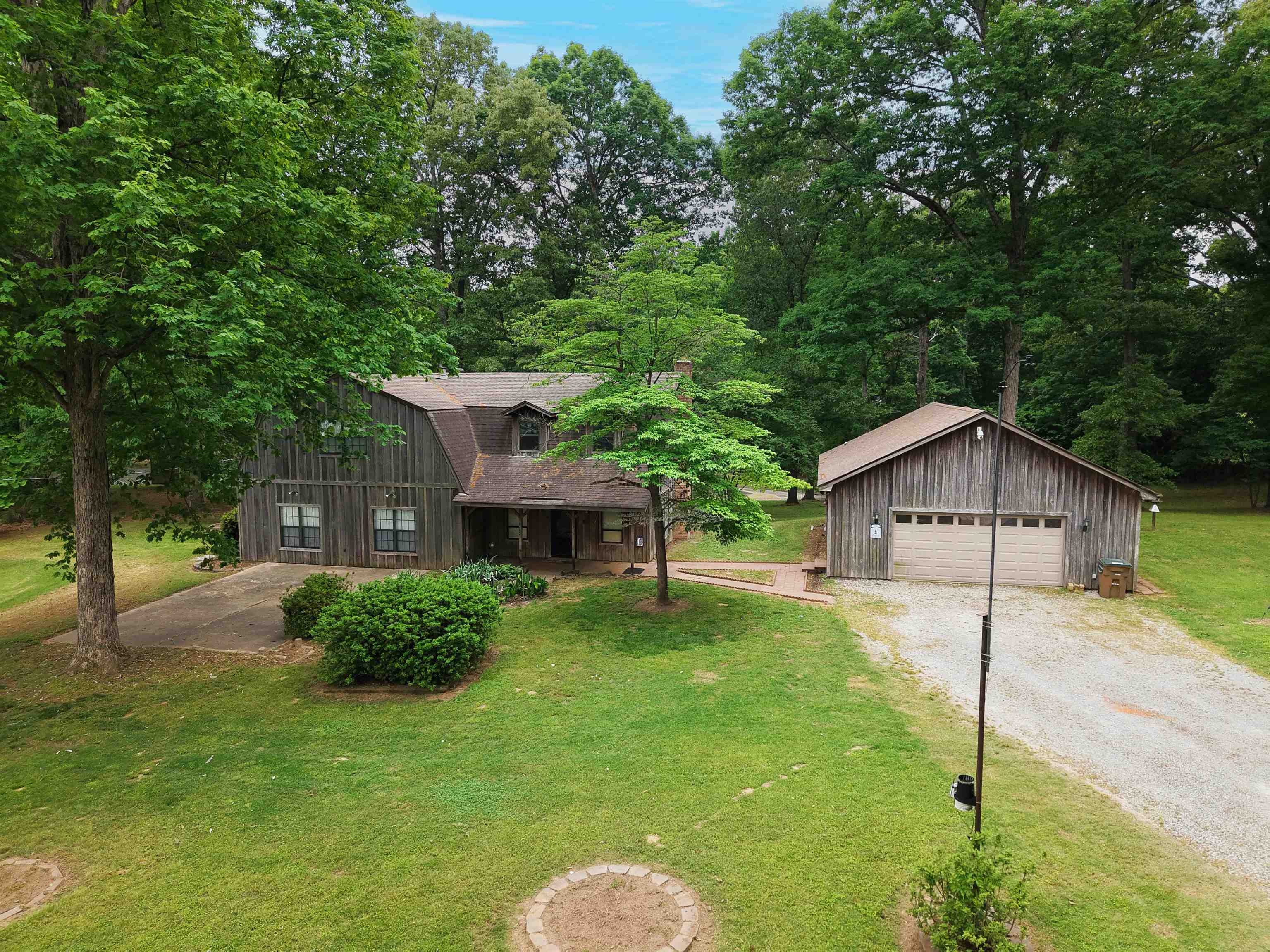 1120 MCFADDEN DR Property Photo 1