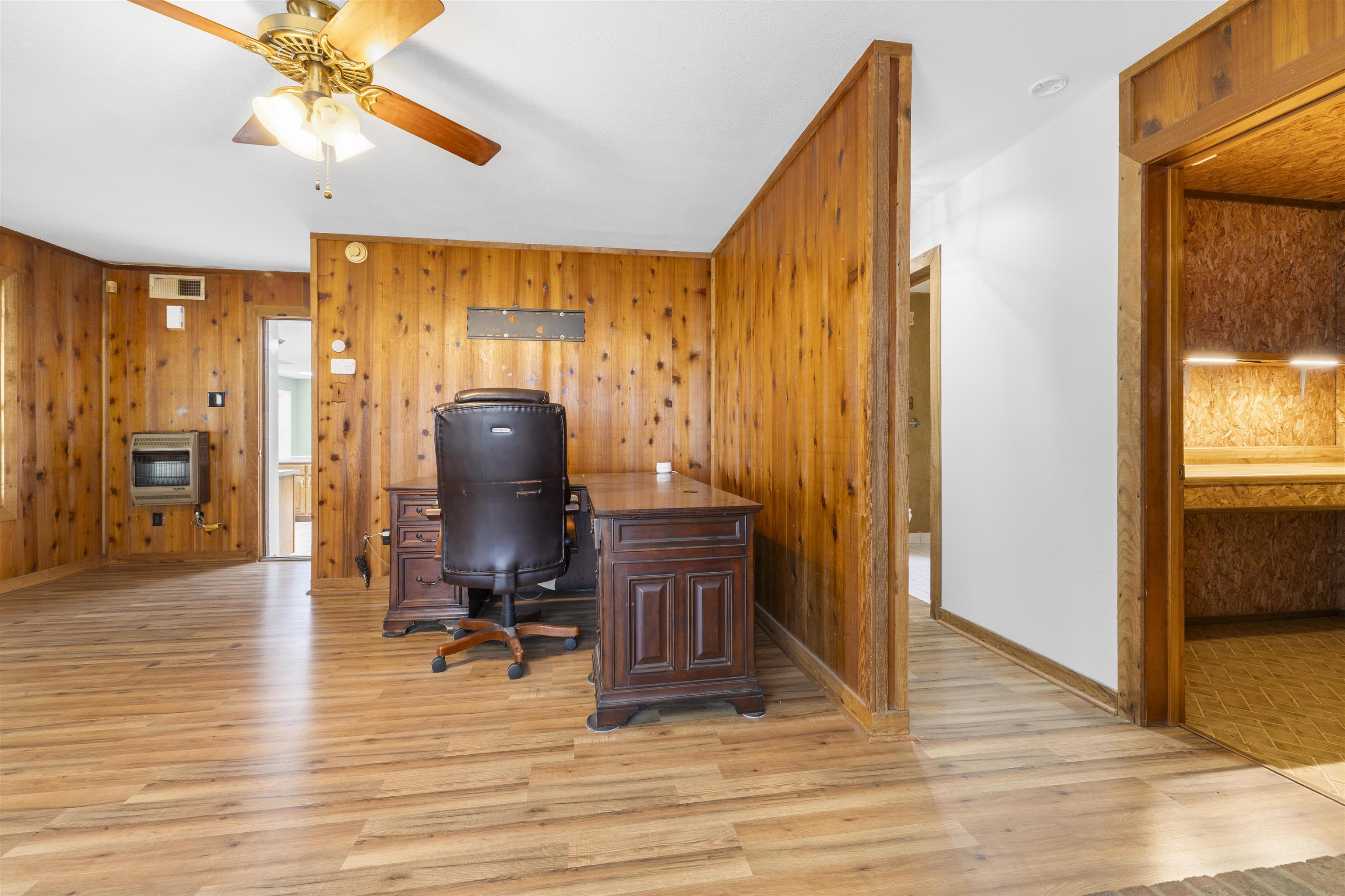 1120 Mcfadden Dr Property Photo 12