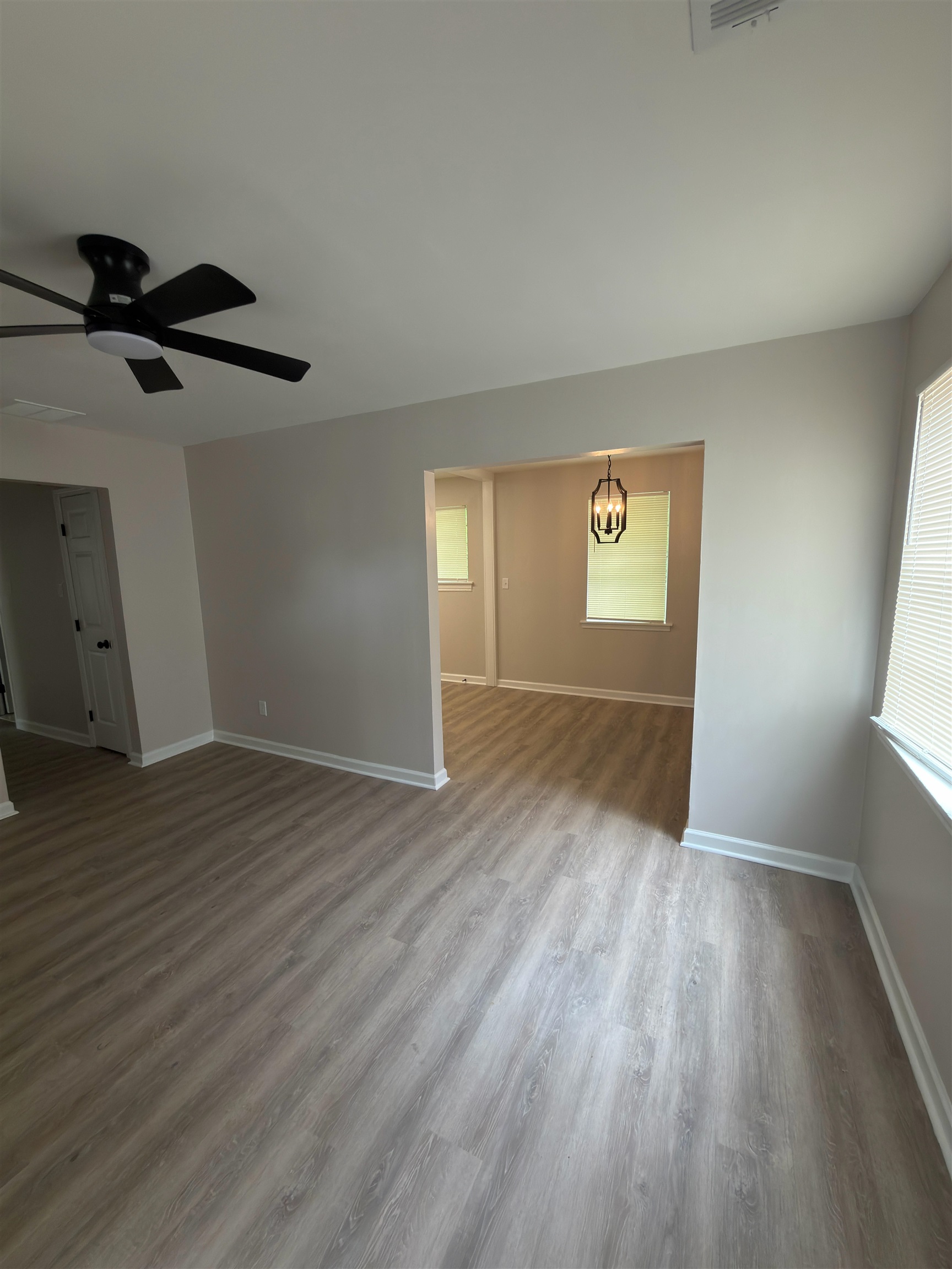 185 Vernelle Ave Property Photo 4