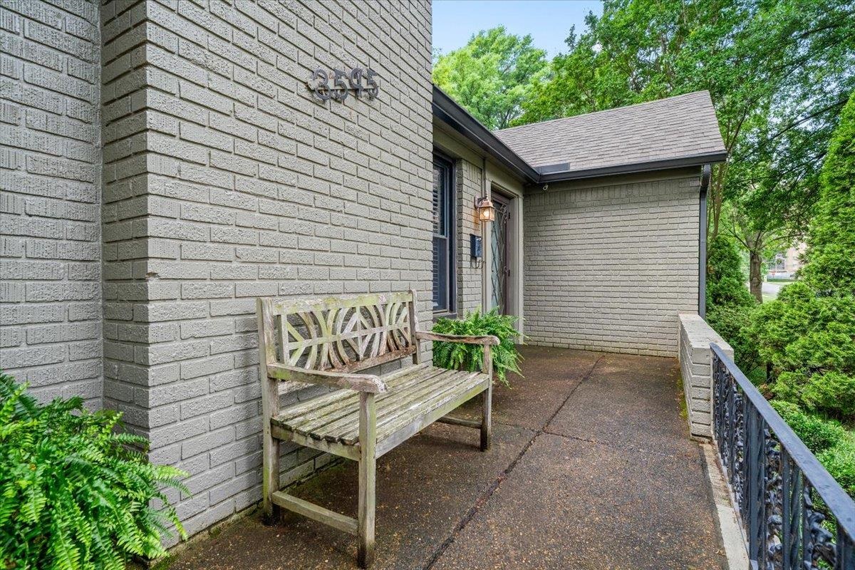 3545 Shirlwood Ave Property Photo 3