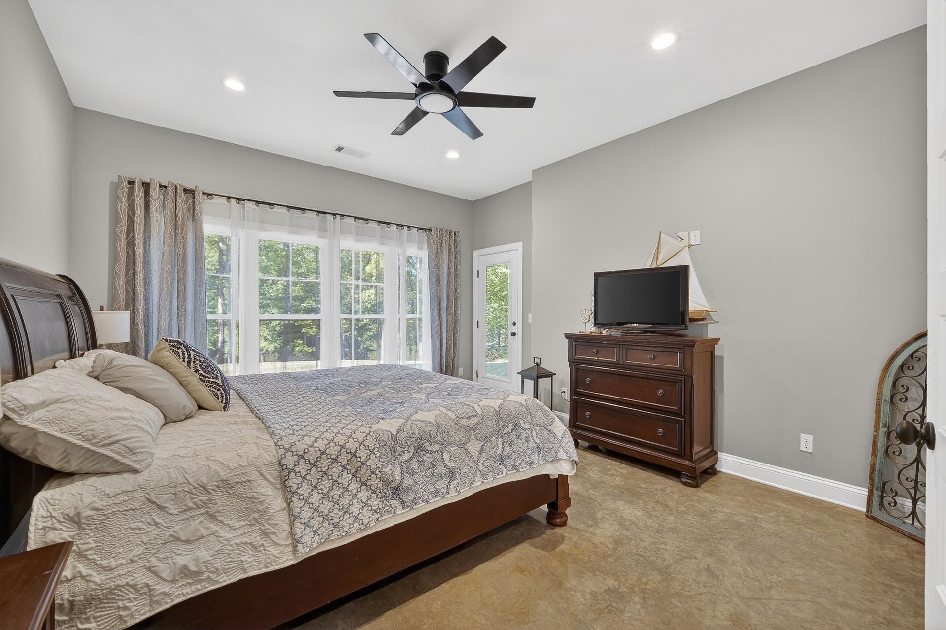 267 Woodrun Dr Property Photo 39