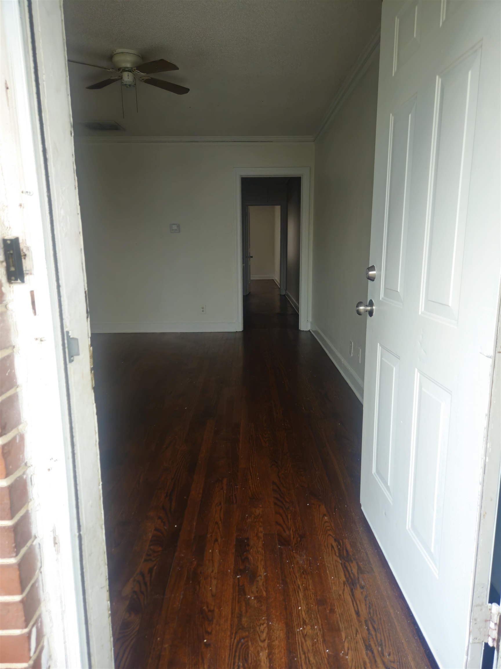 1096 Gordon St Property Photo 6