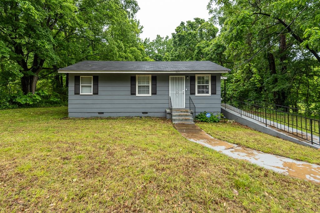 1871 Gooch Rd Property Photo 1