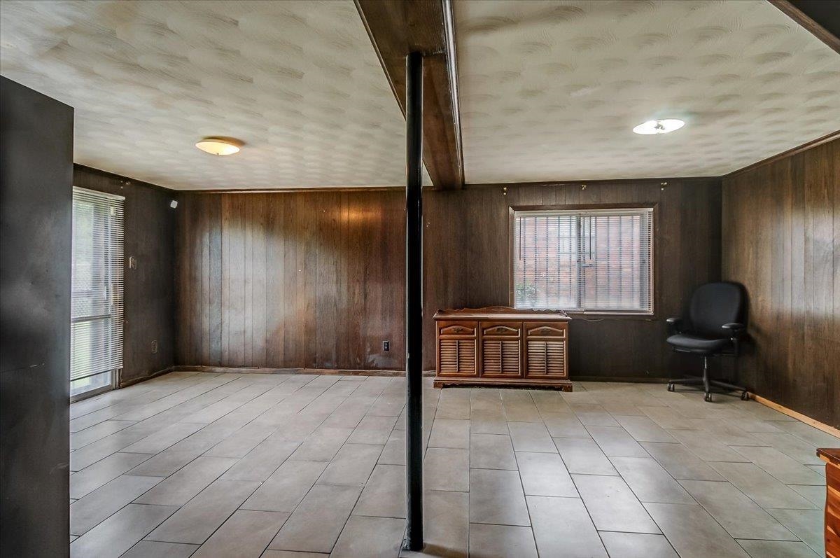 2569 Rozelle St Property Photo 7