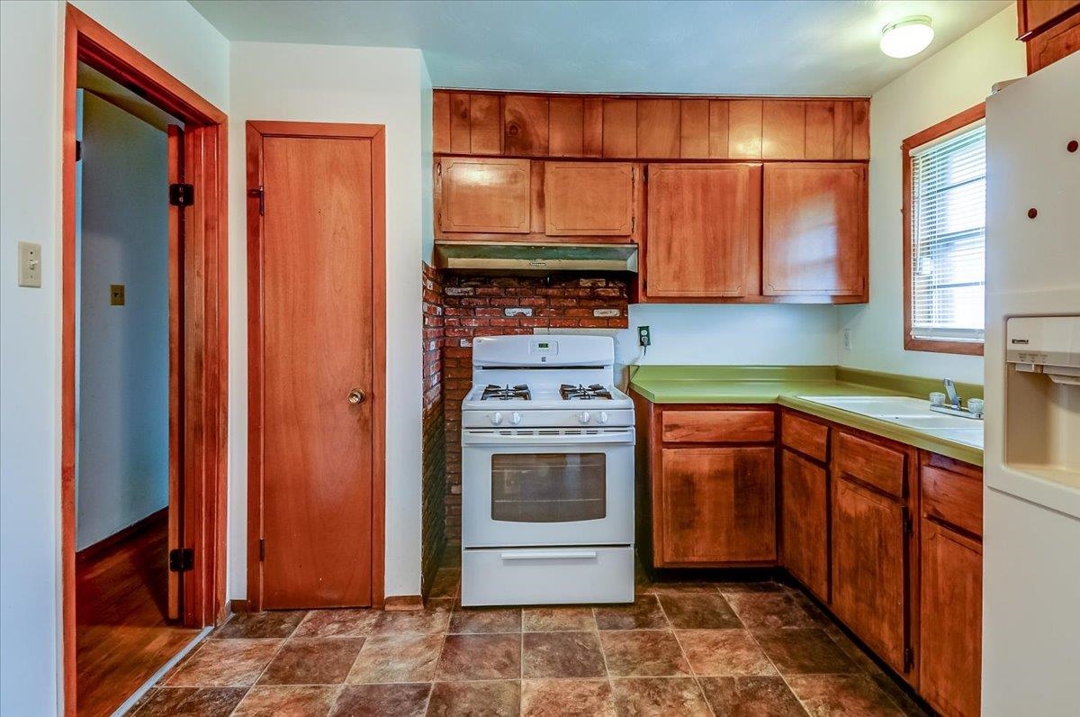 2569 Rozelle St Property Photo 15
