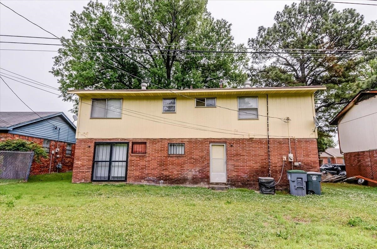 2569 Rozelle St Property Photo 28