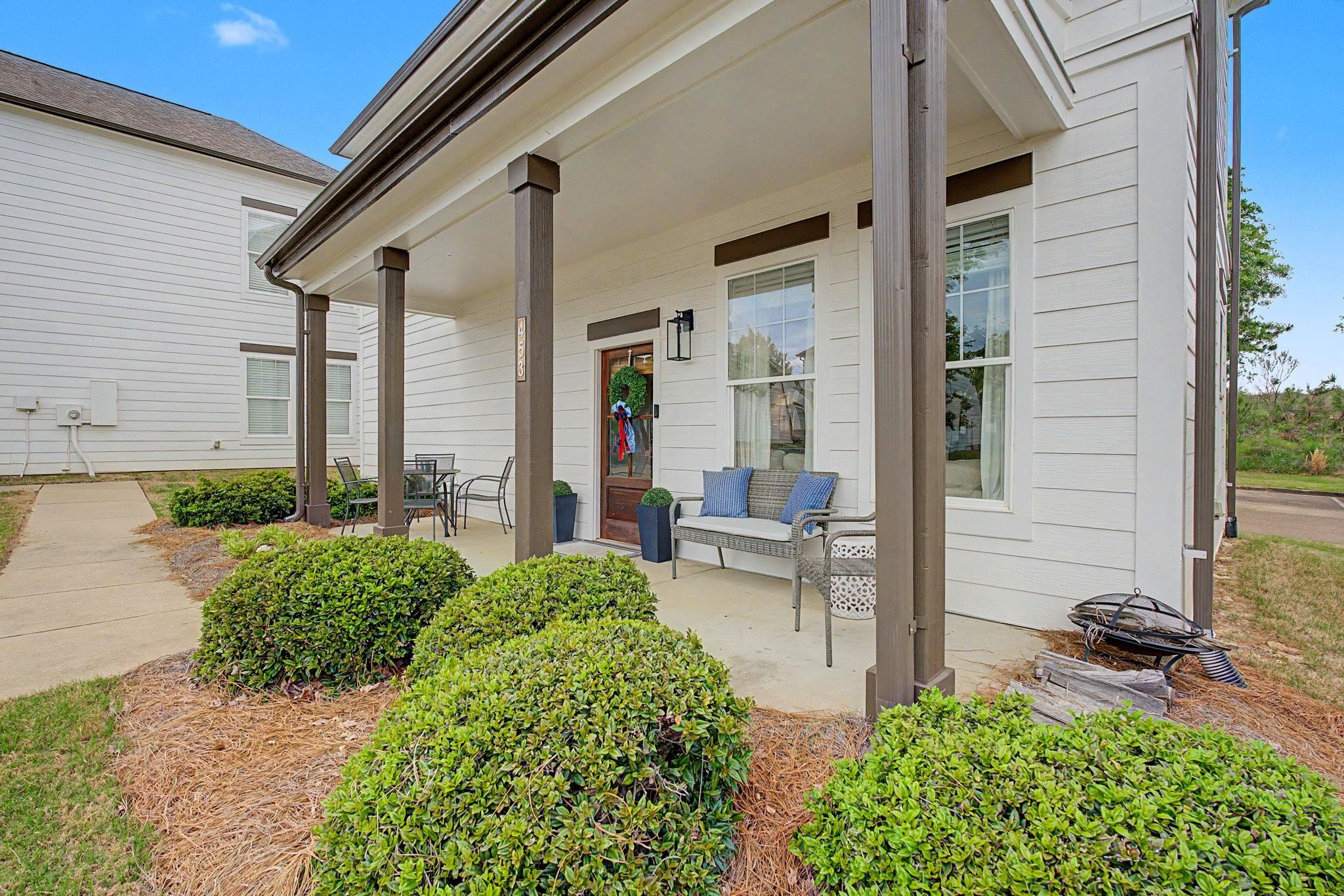 453 Olive Branch Way Property Photo 2