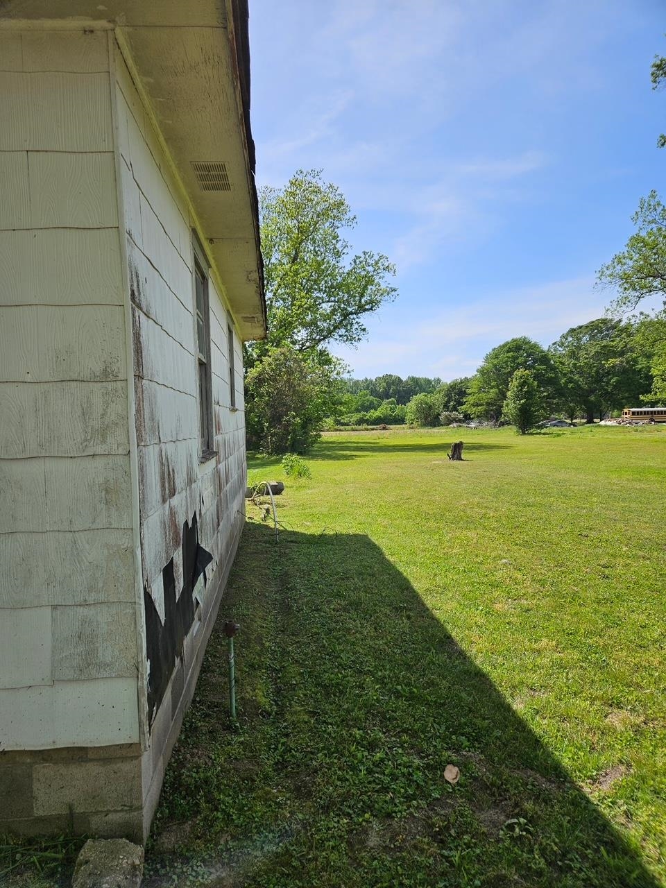 7647 Sledge Dr Property Photo 3